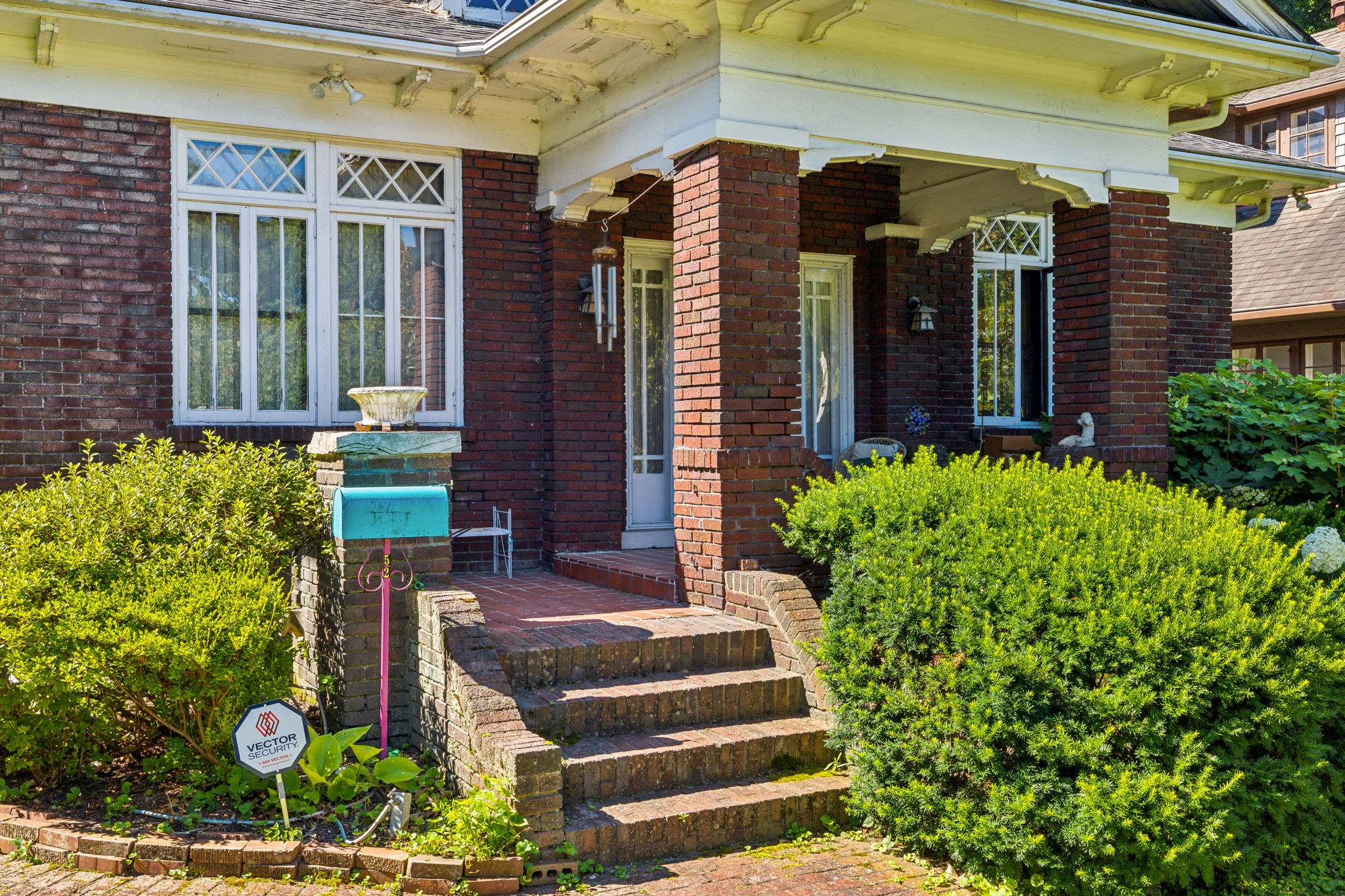 3625 Central Ave