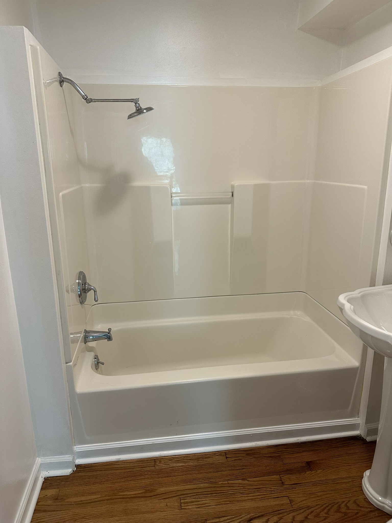 7433 River Road Pike