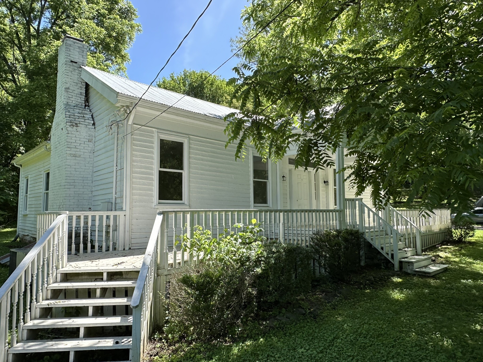 7433 River Road Pike