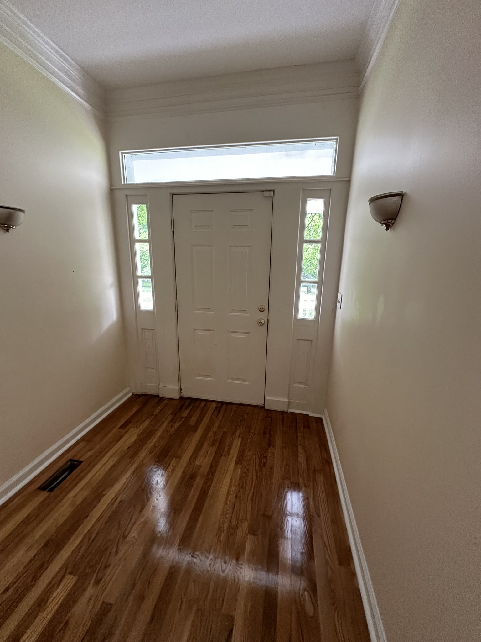 7433 River Road Pike