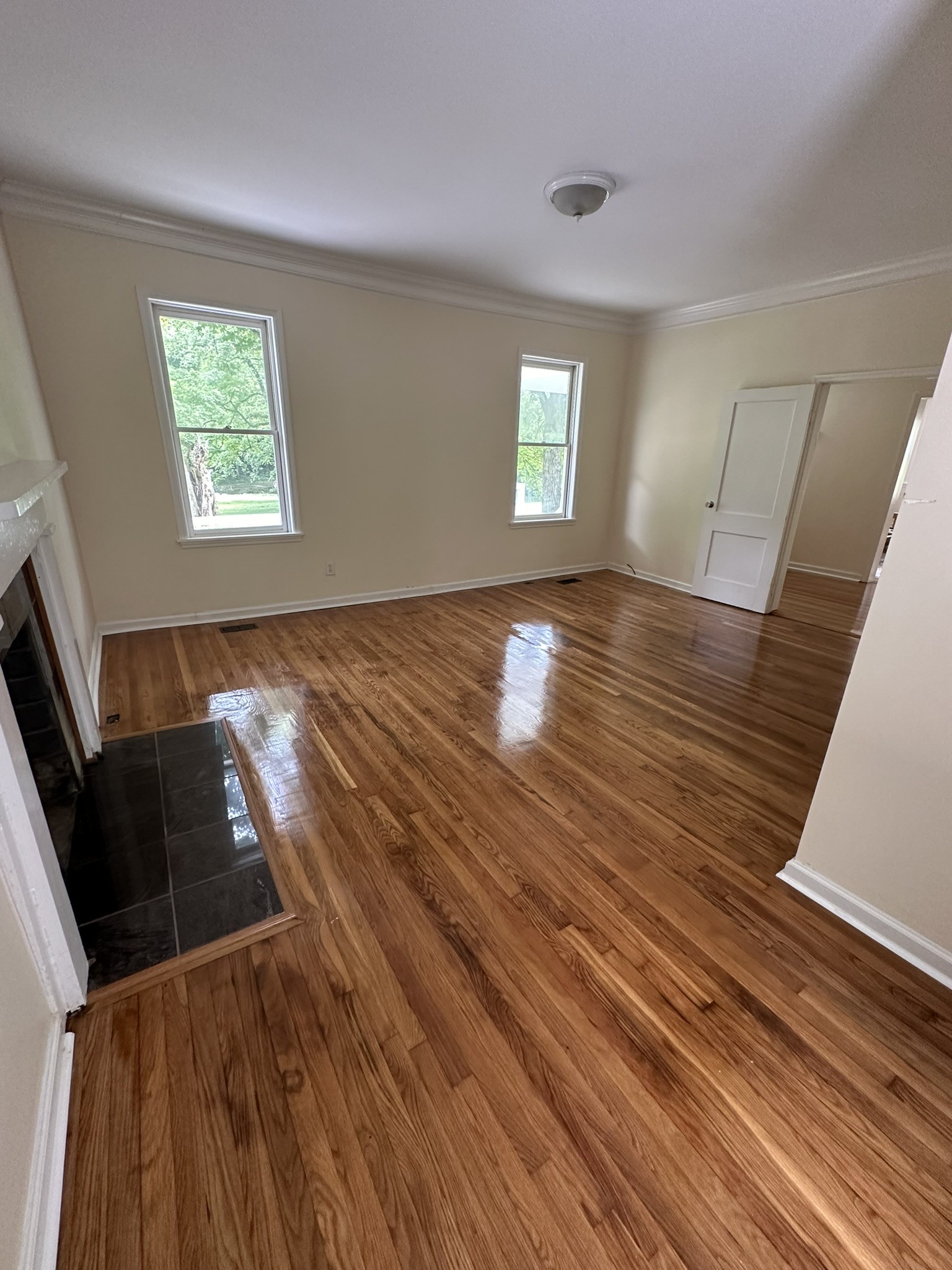 7433 River Road Pike