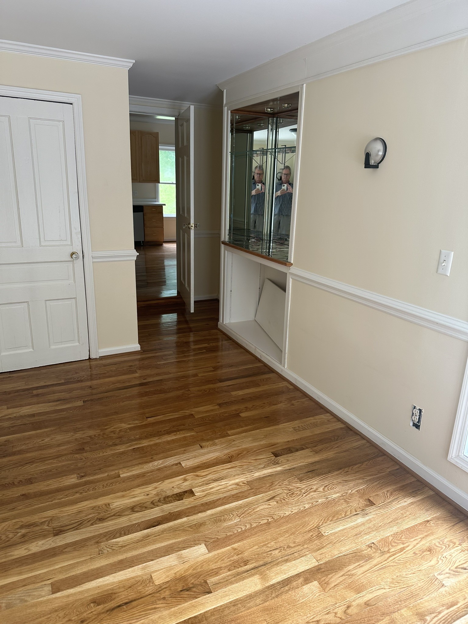 7433 River Road Pike