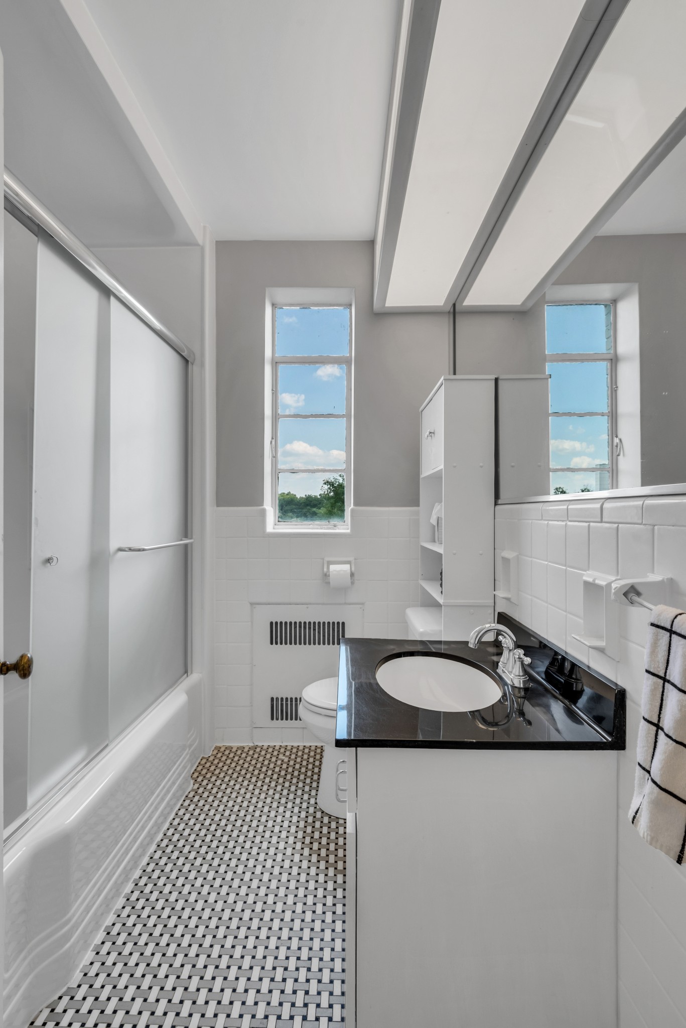 4505 Harding Pike Unit: 52W