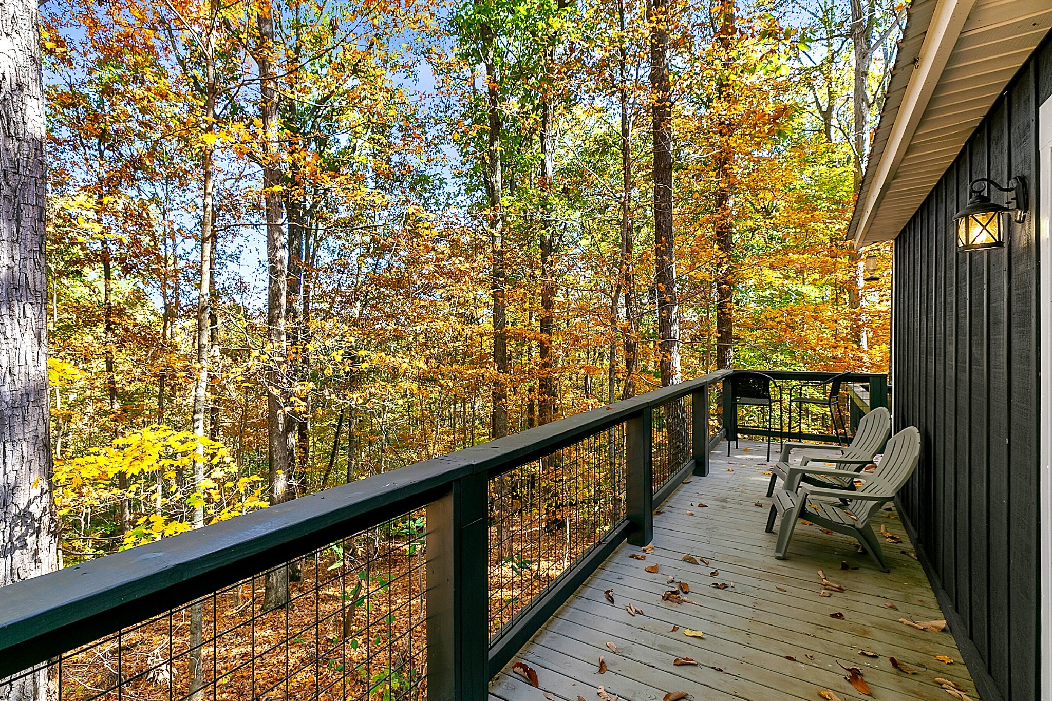 300 Lakeview Cir
