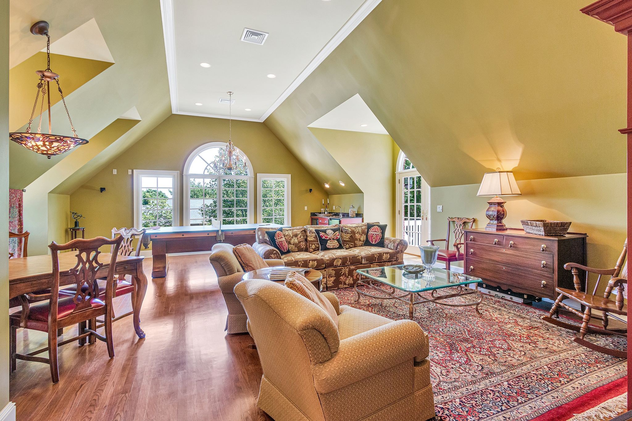 3018 North Thompson Lane