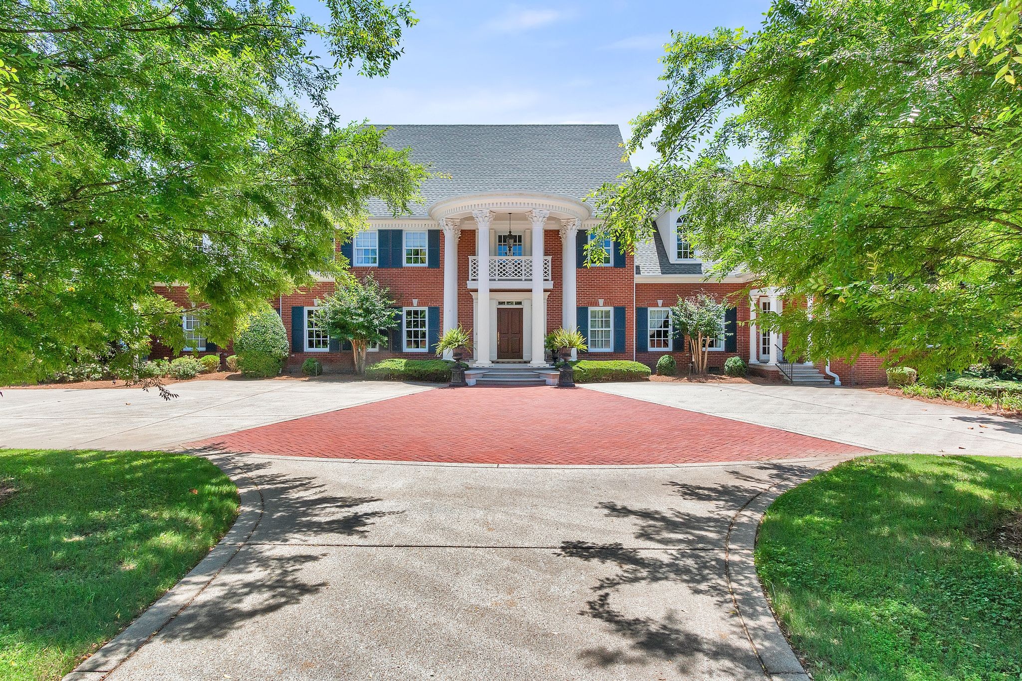 3018 North Thompson Lane