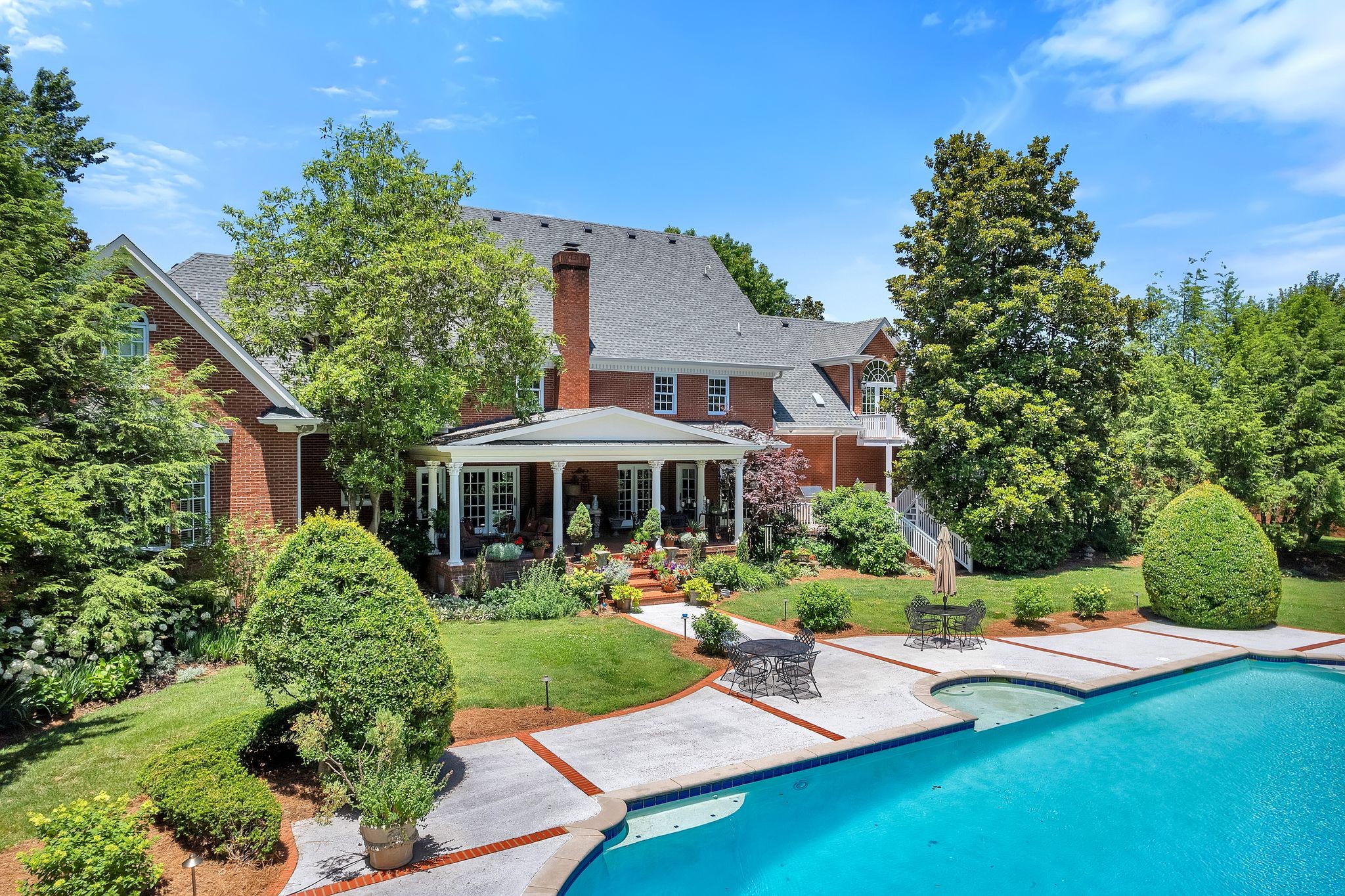 3018 North Thompson Lane