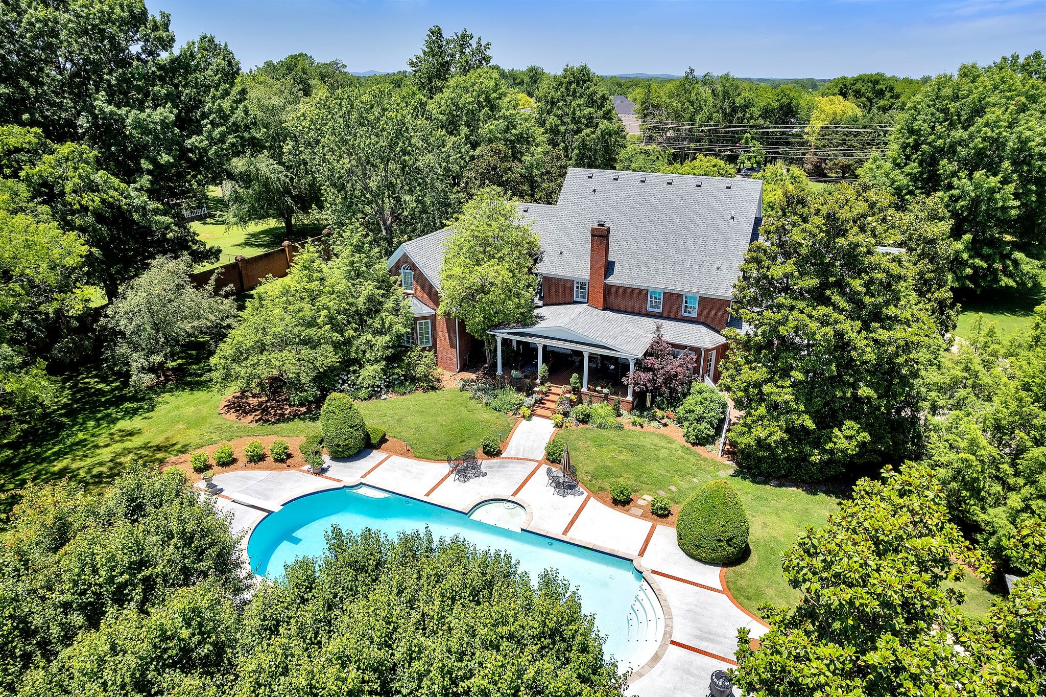 3018 North Thompson Lane