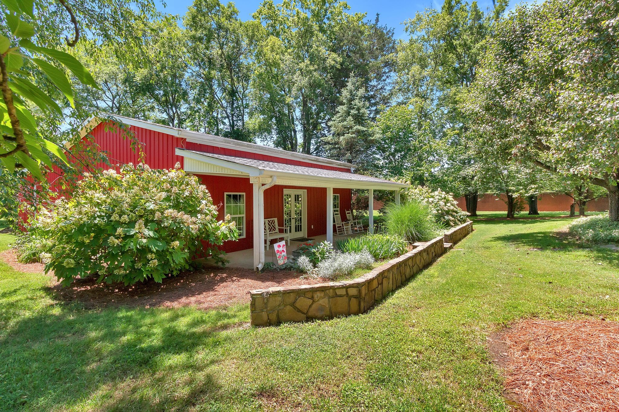 3018 North Thompson Lane