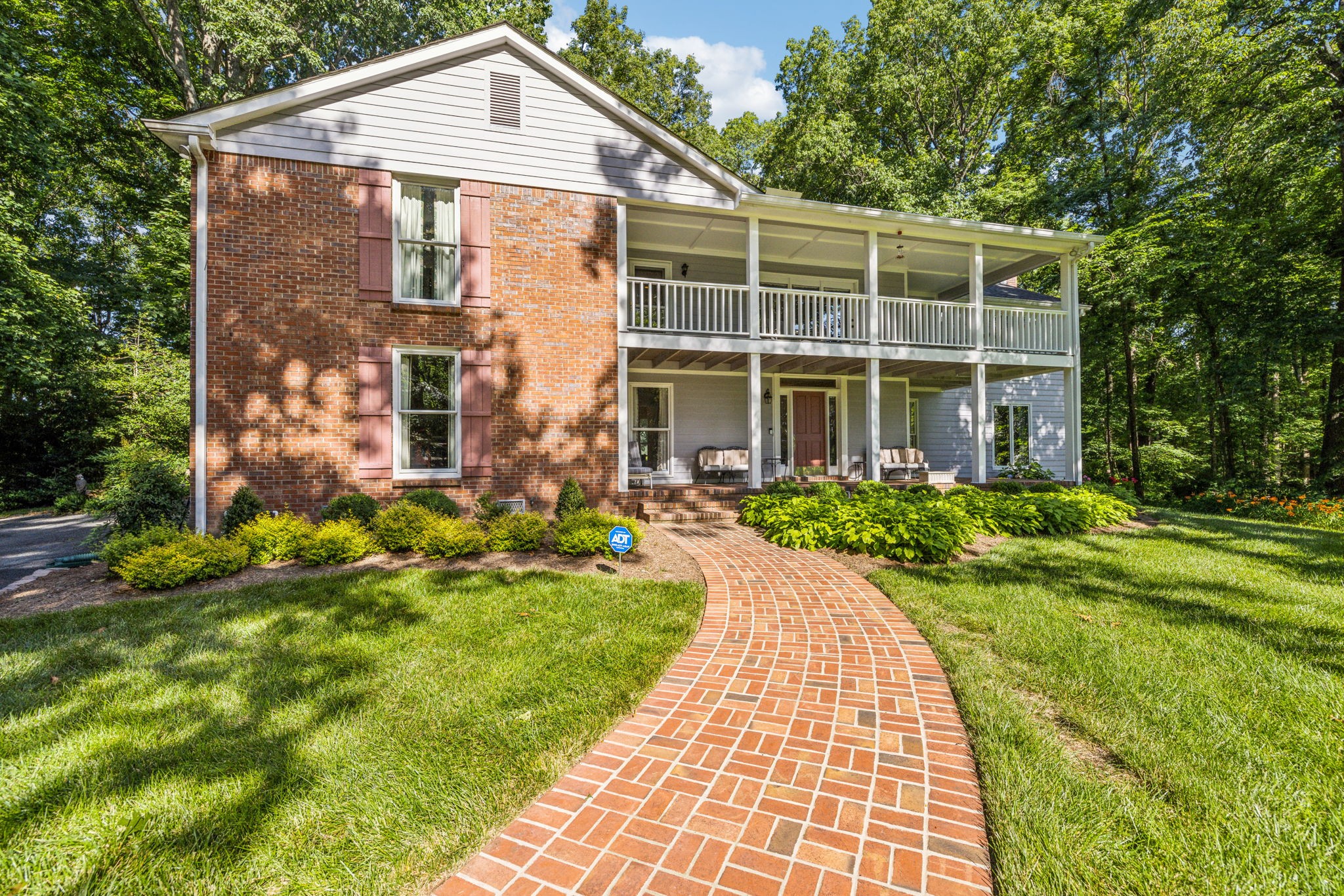 3927 New Highway 96, W