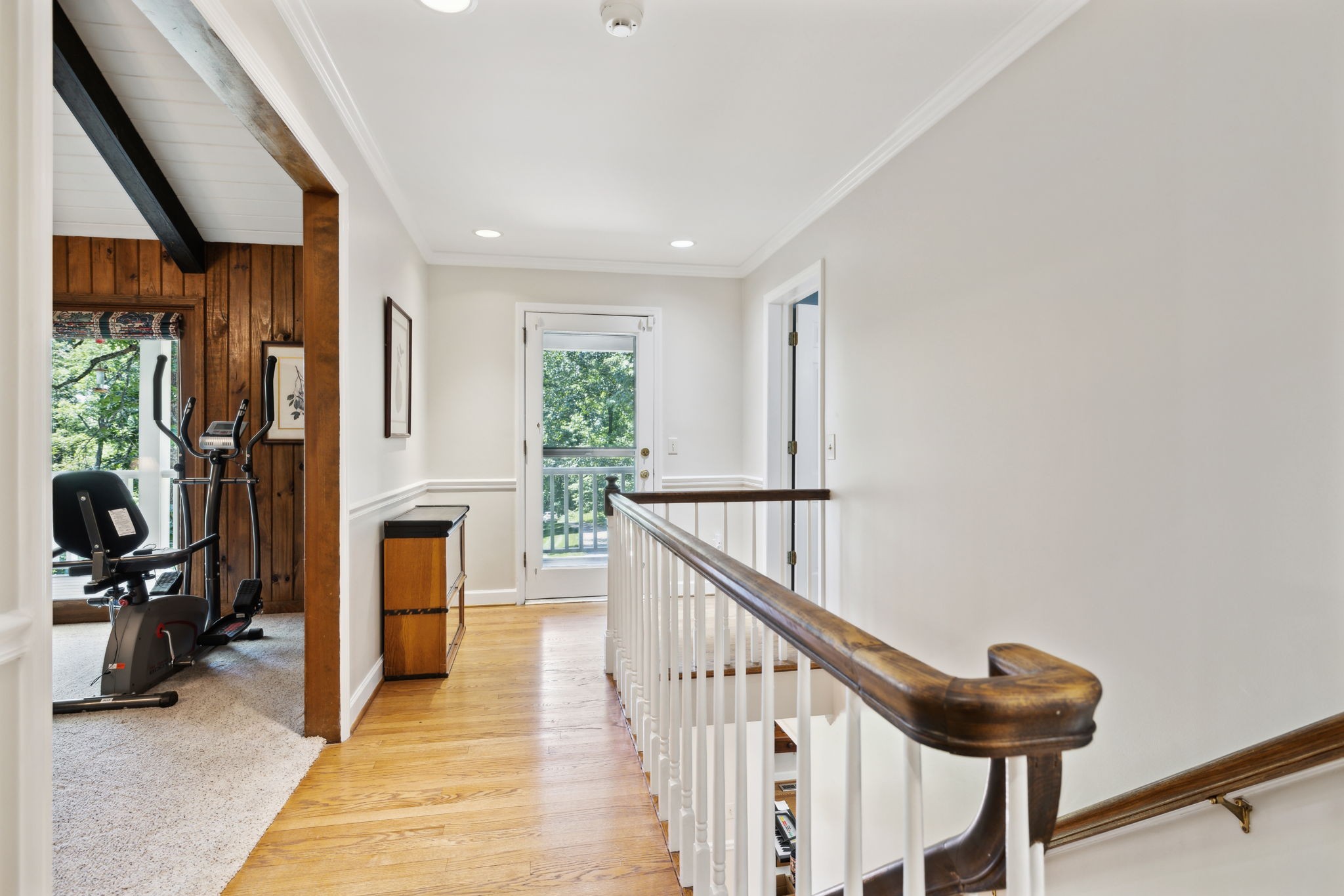 3927 New Highway 96, W