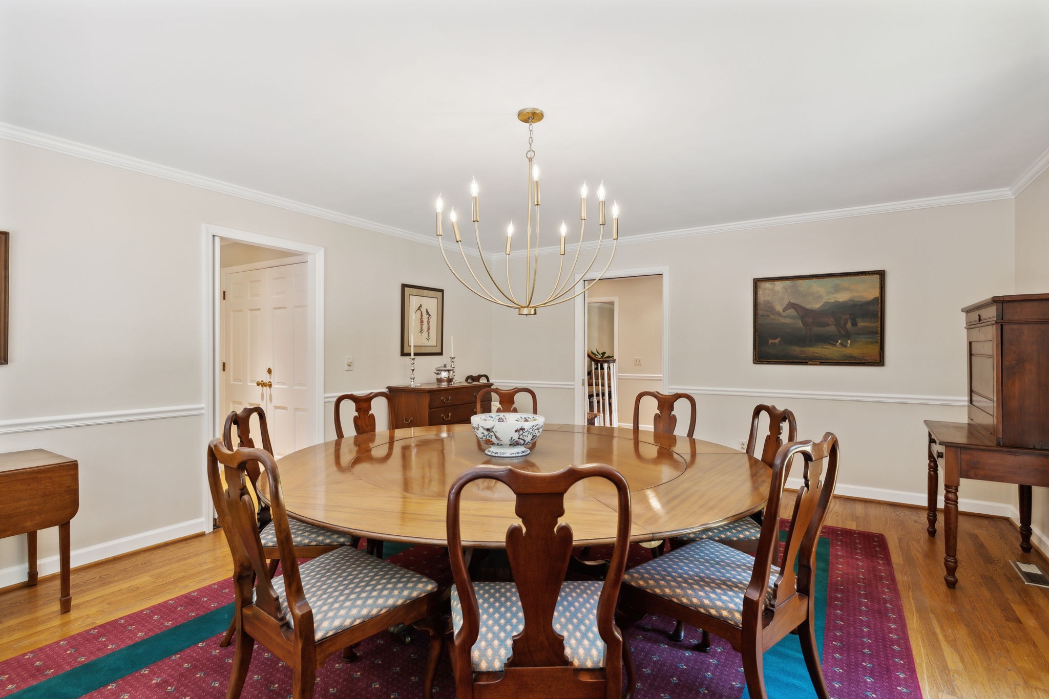 3927 New Highway 96, W