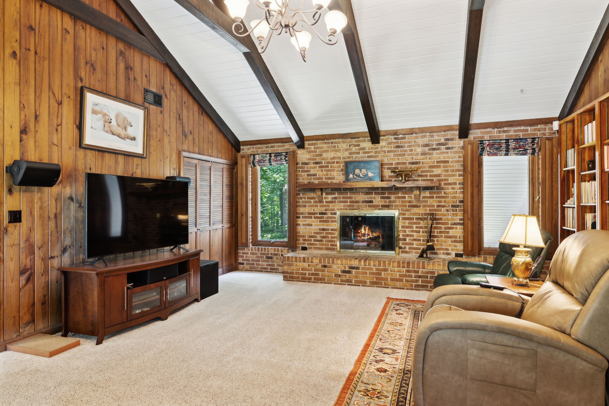 3927 New Highway 96, W