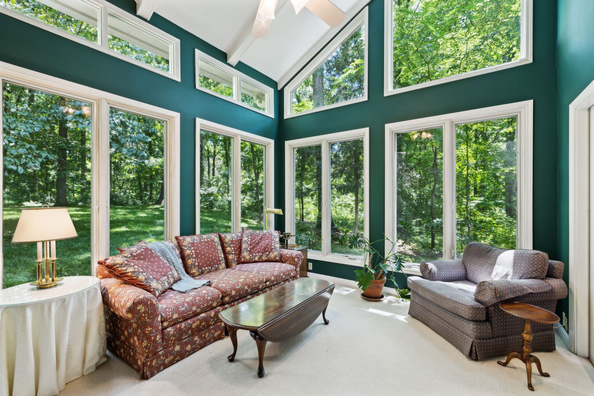 3927 New Highway 96, W