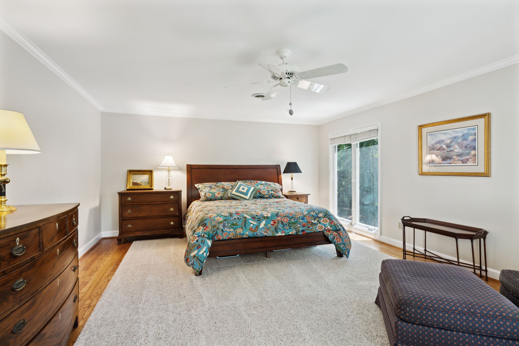 3927 New Highway 96, W