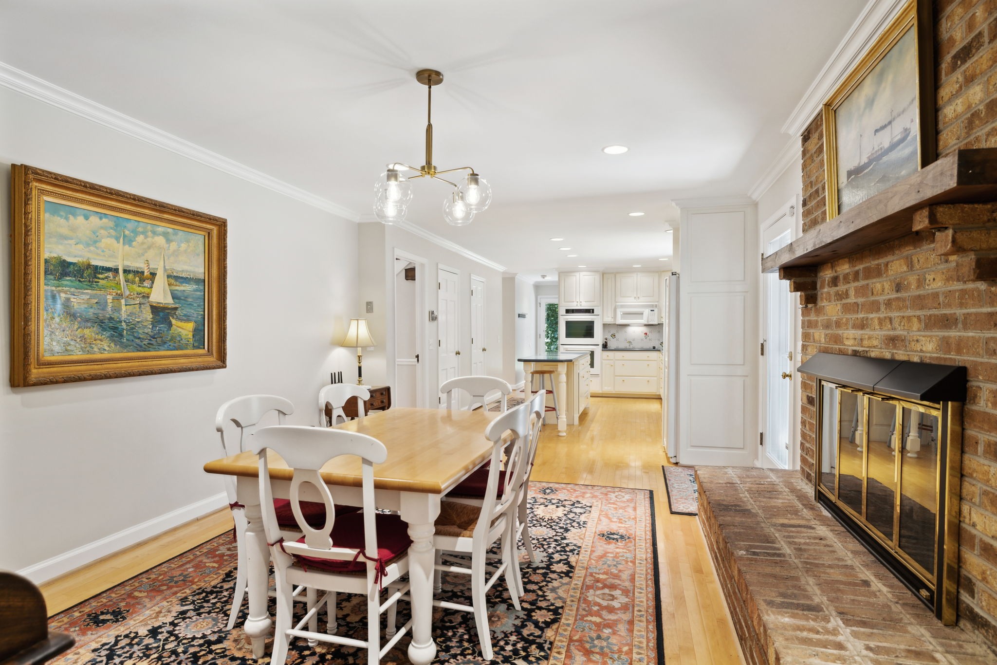 3927 New Highway 96, W