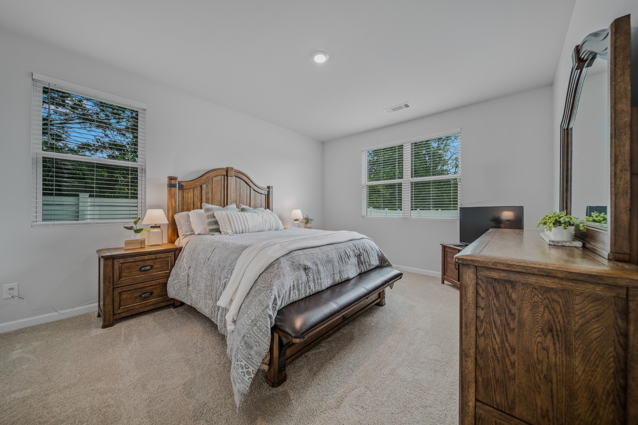 9112 Lusitano Ln