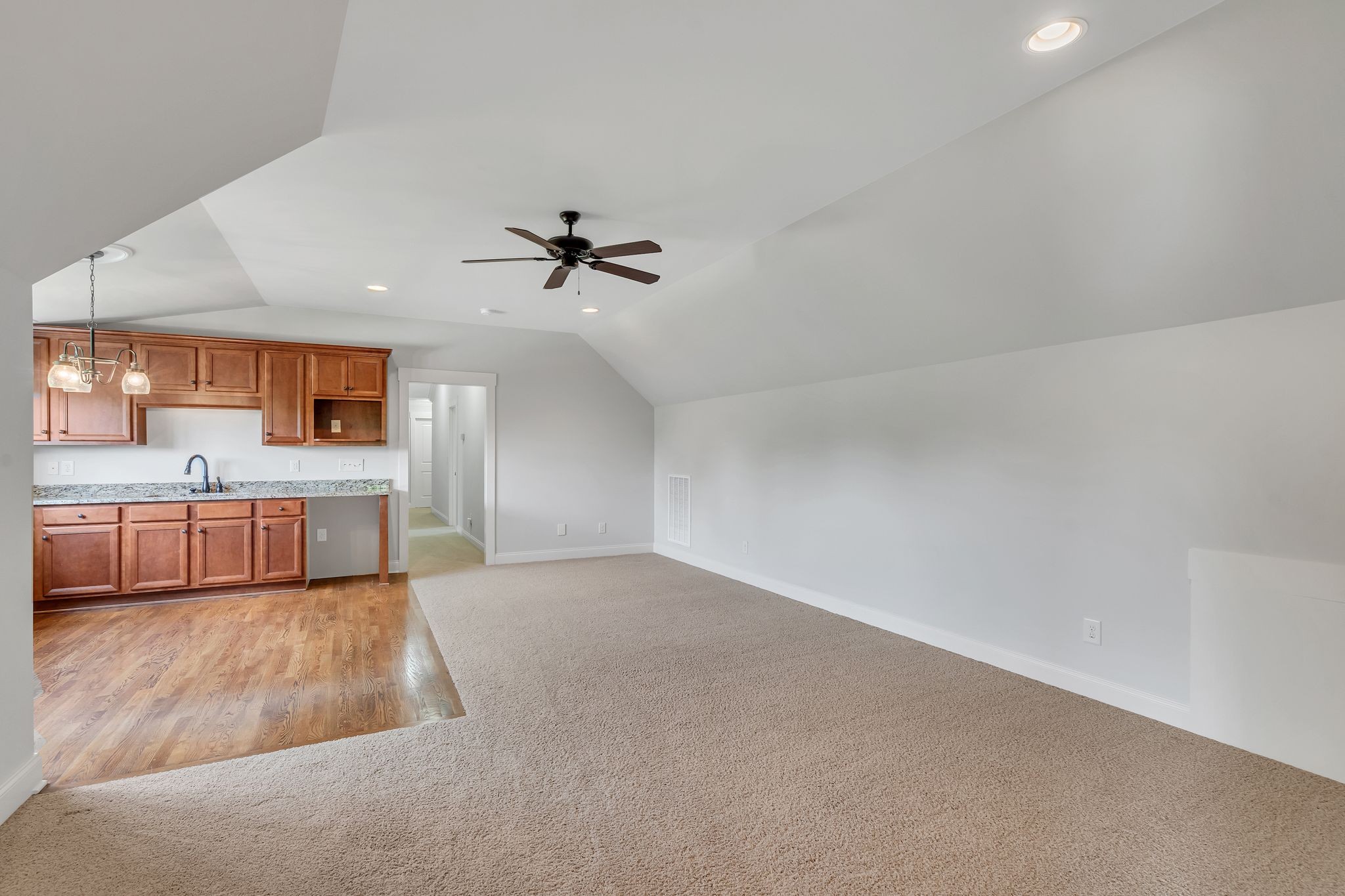 600 Stonewater Blvd