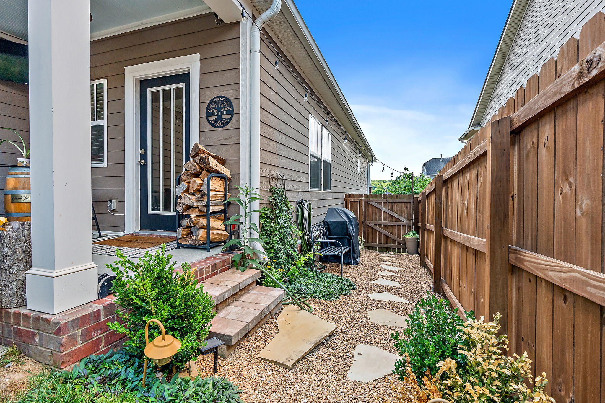 2213 Vineyard Garden Ln