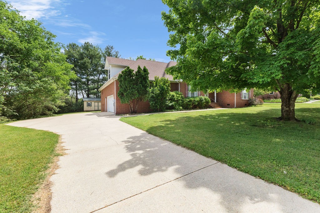 3026 Wessex Dr
