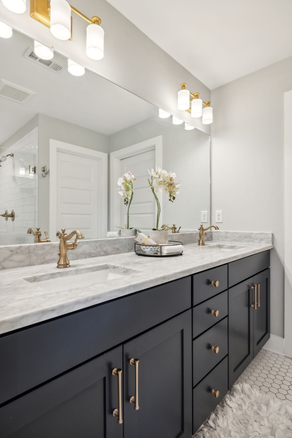 1708 neal ter, N Unit: B