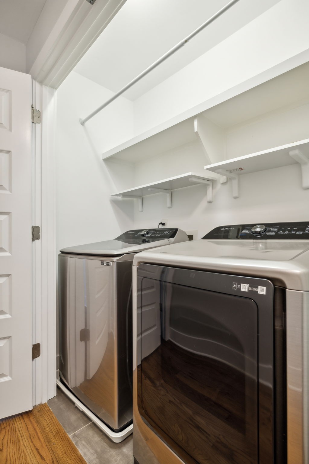 1708 neal ter, N Unit: B