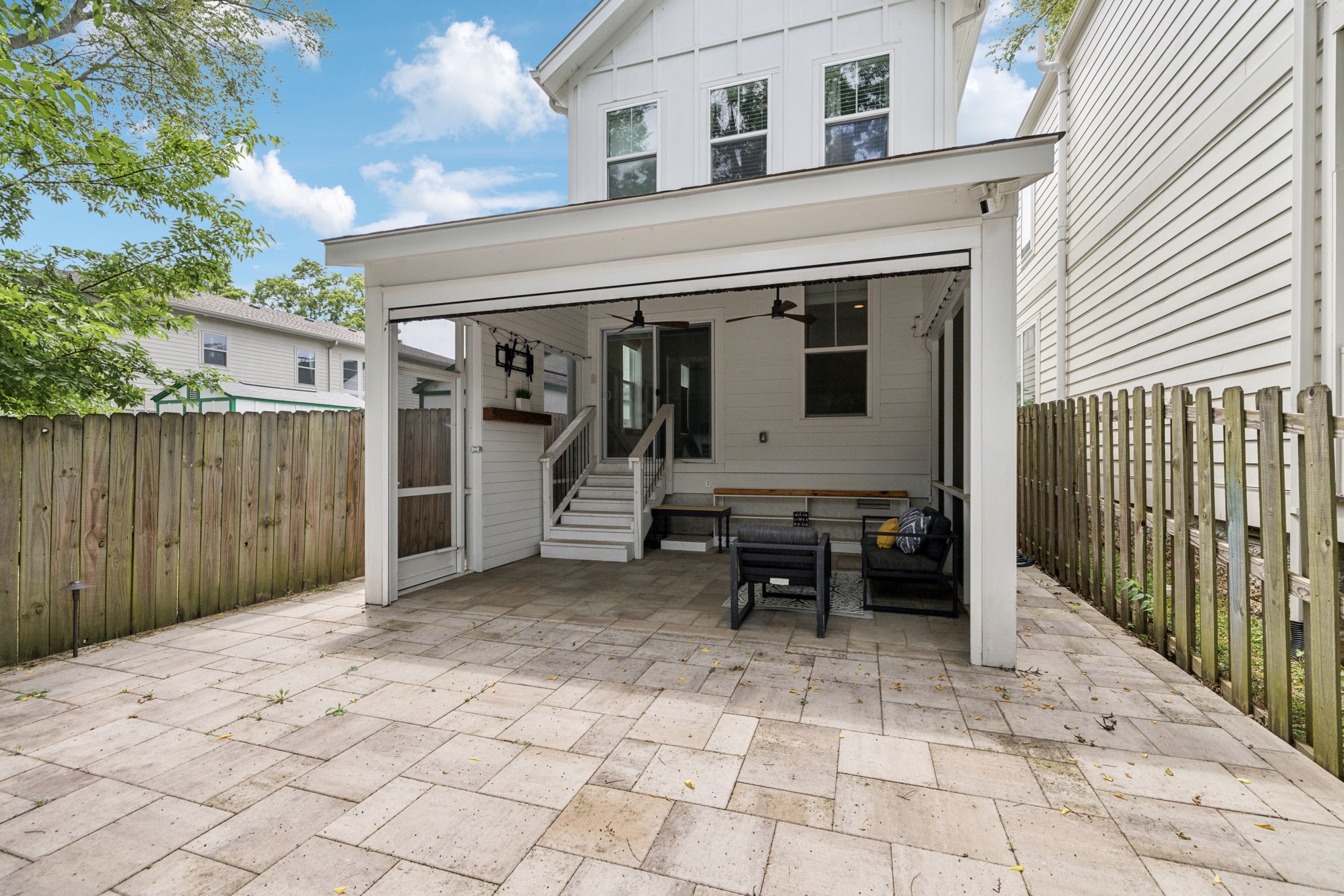 1708 neal ter, N Unit: B