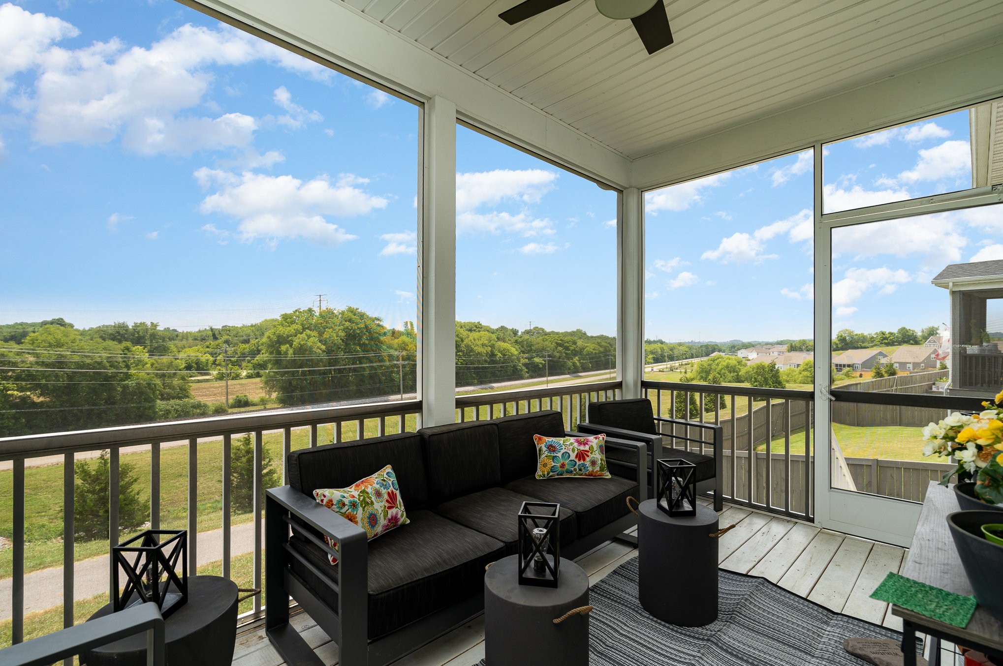 542 Crutcher Ct