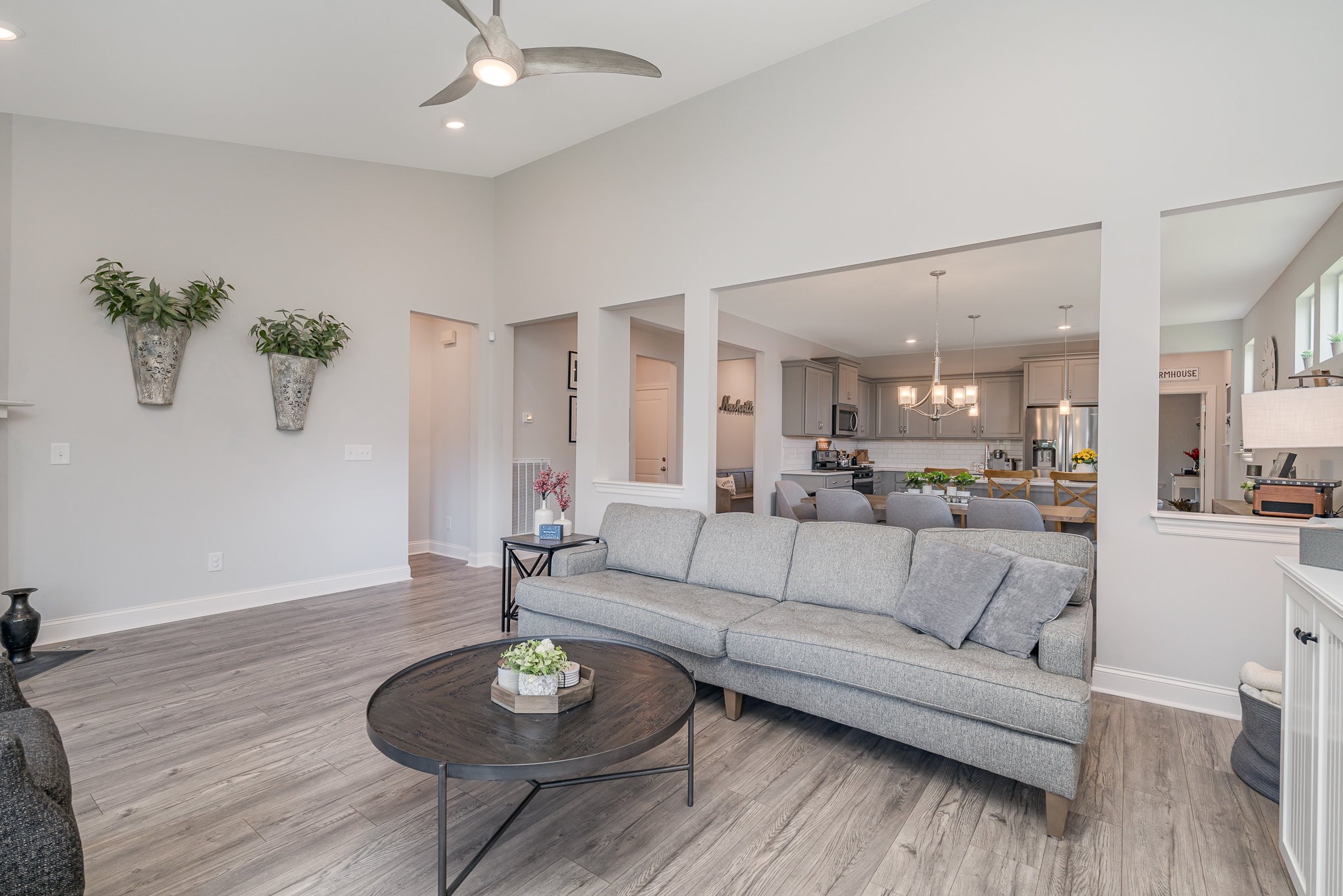 542 Crutcher Ct