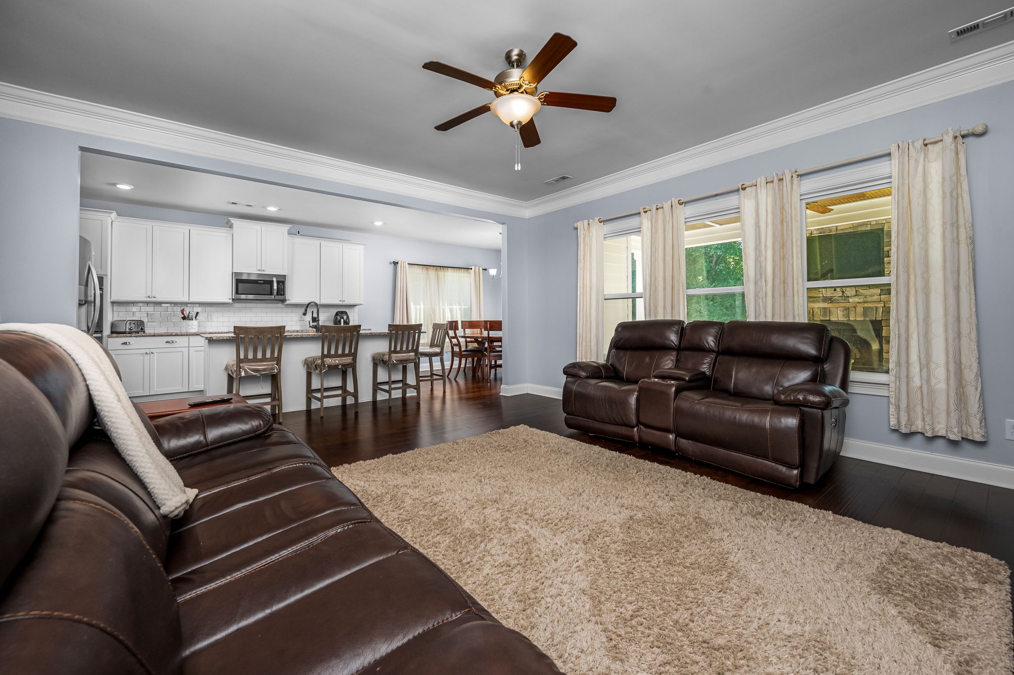 5246 Starnes Dr