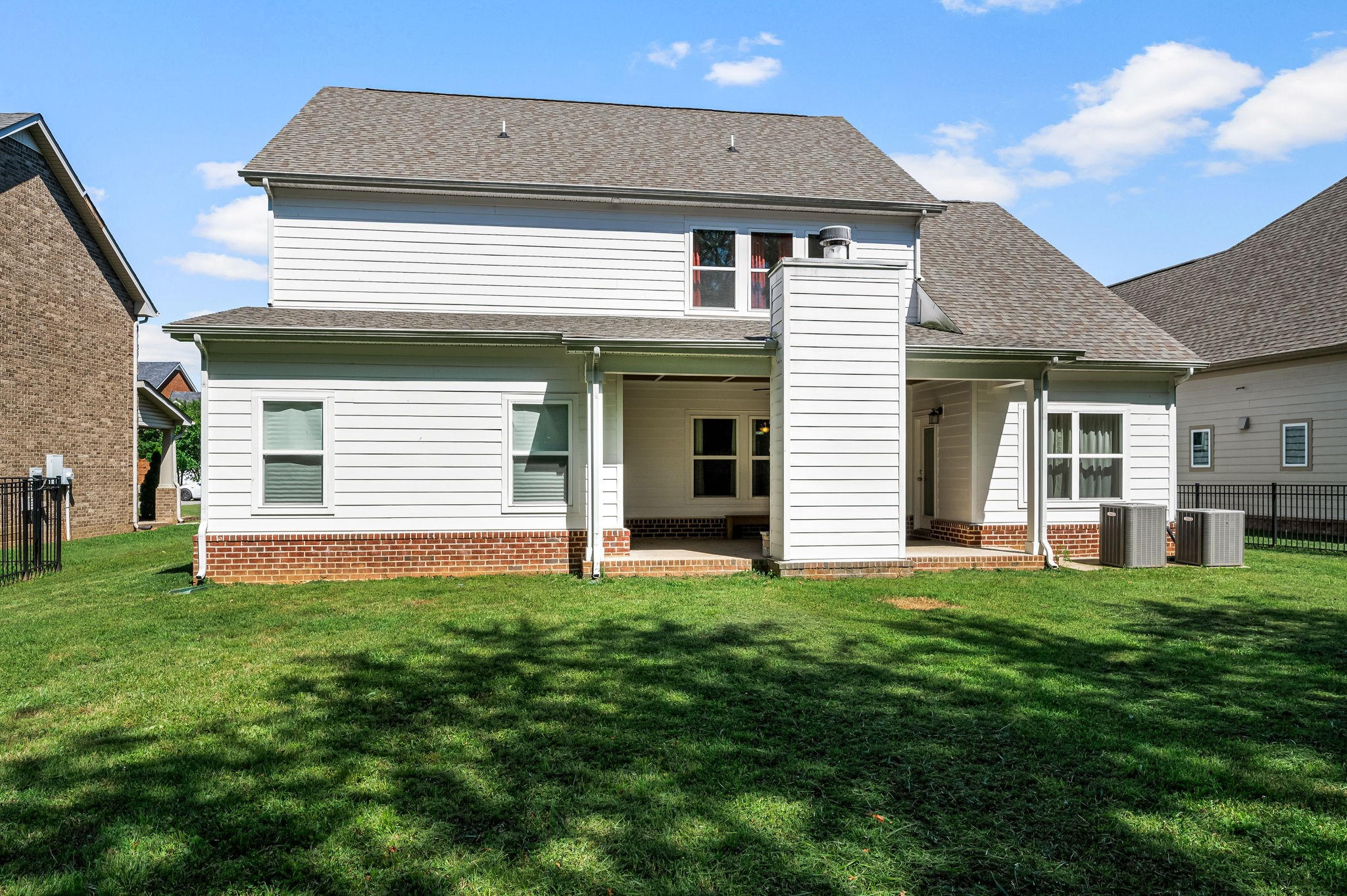 5246 Starnes Dr