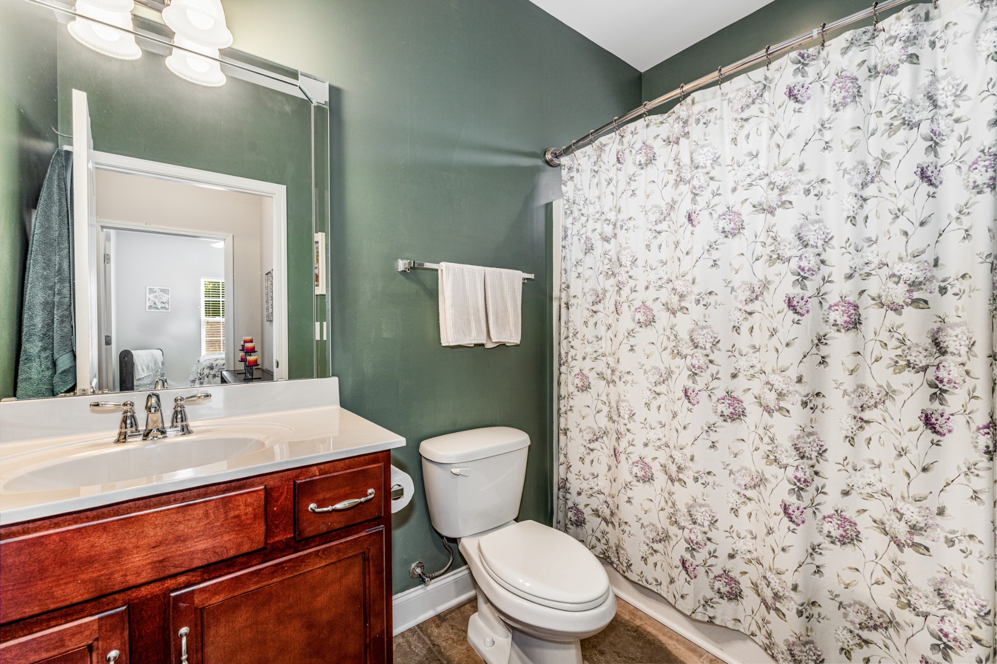 414 Stonegate Dr