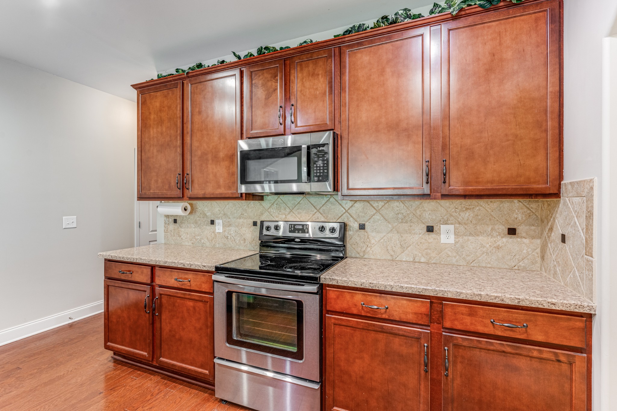 414 Stonegate Dr