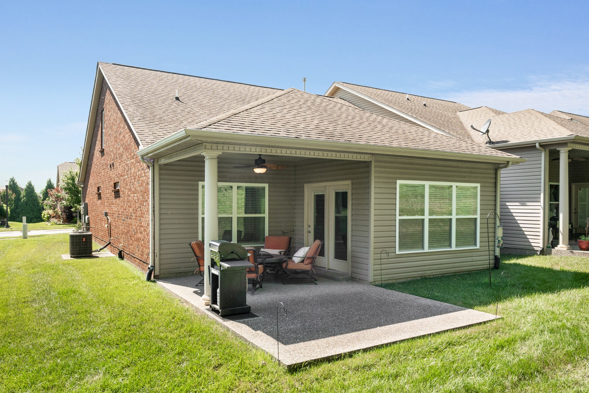 414 Stonegate Dr