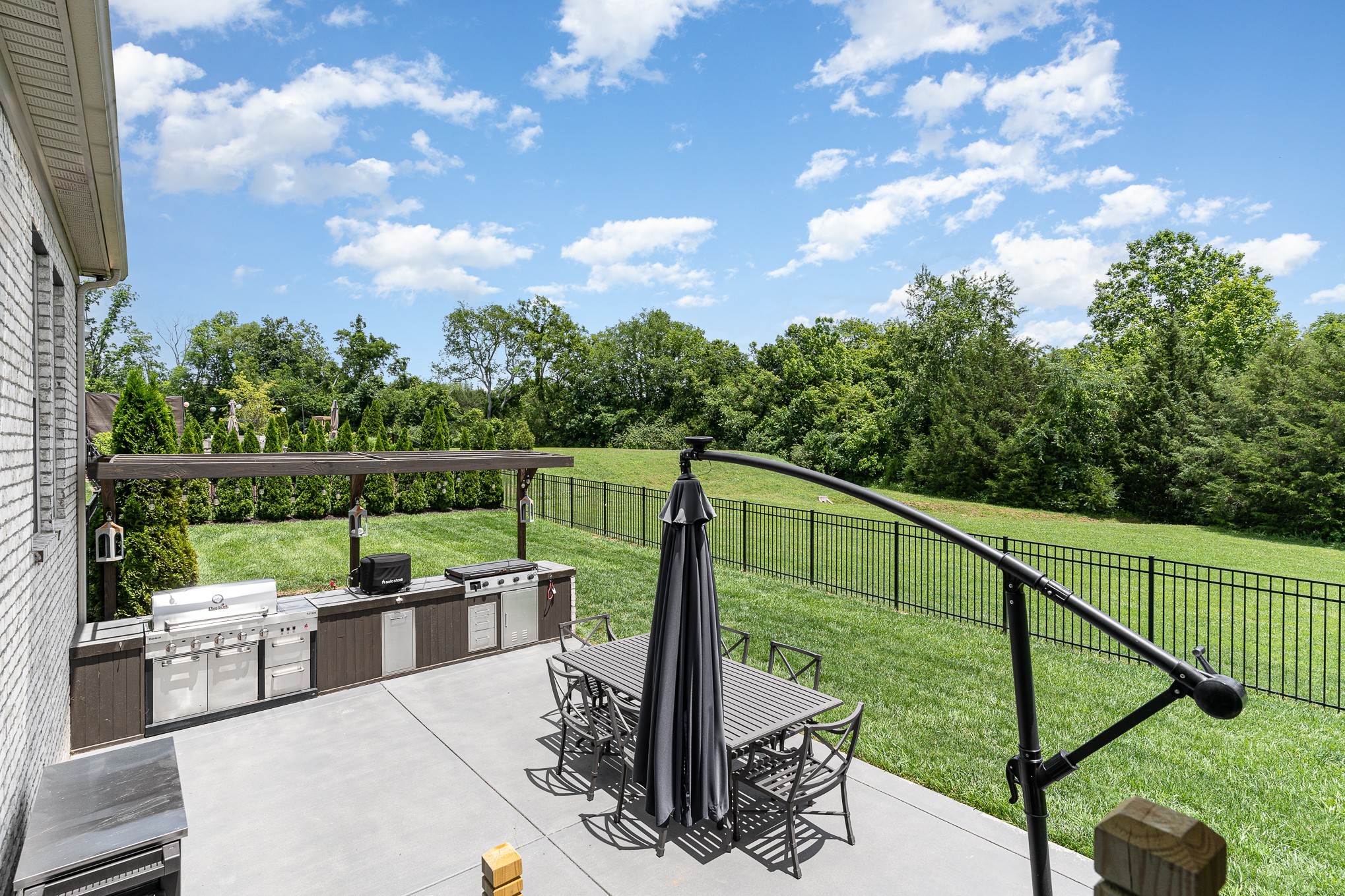 4613 Majestic Meadows Dr