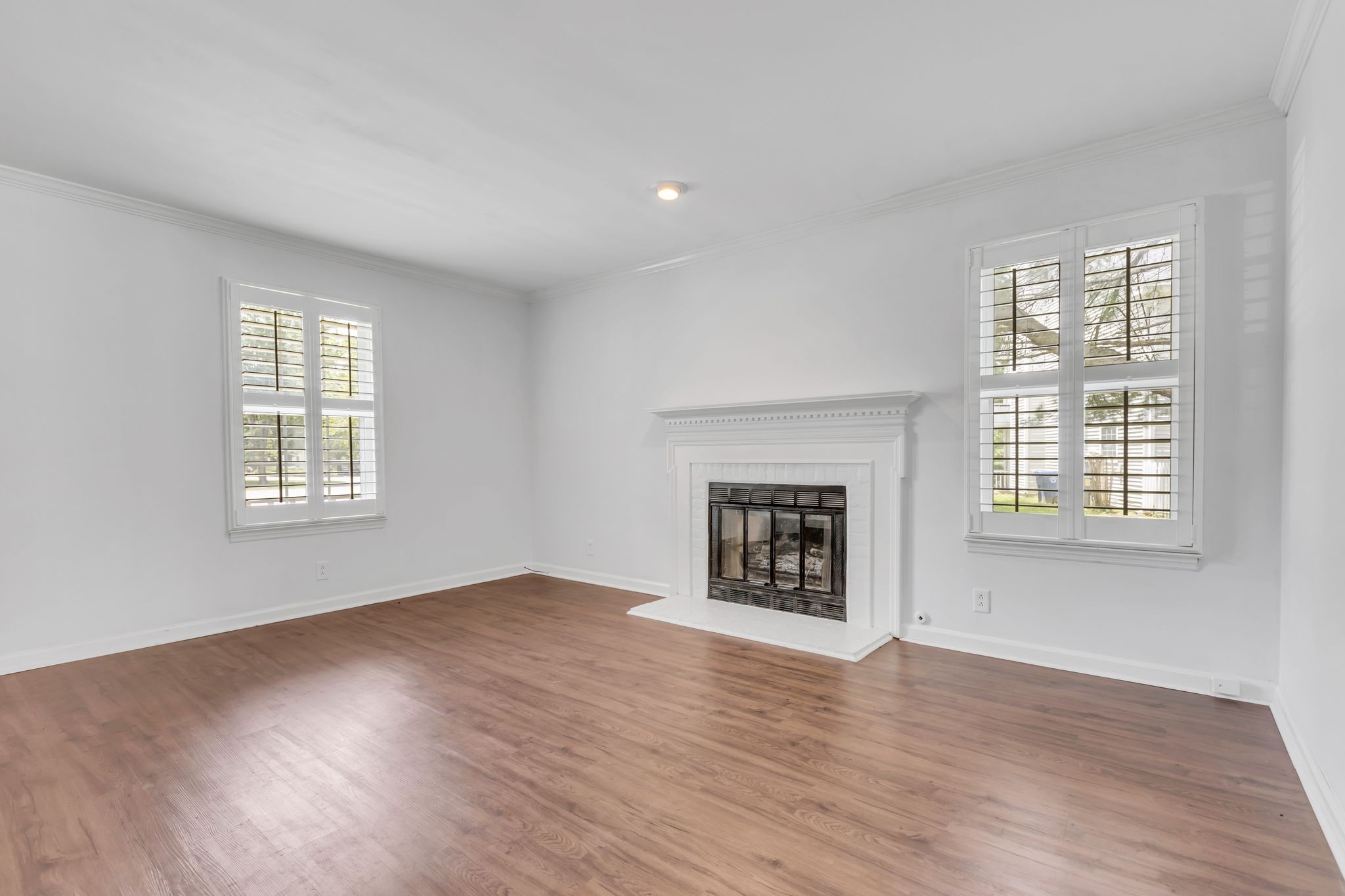 404 Barnwood Ct