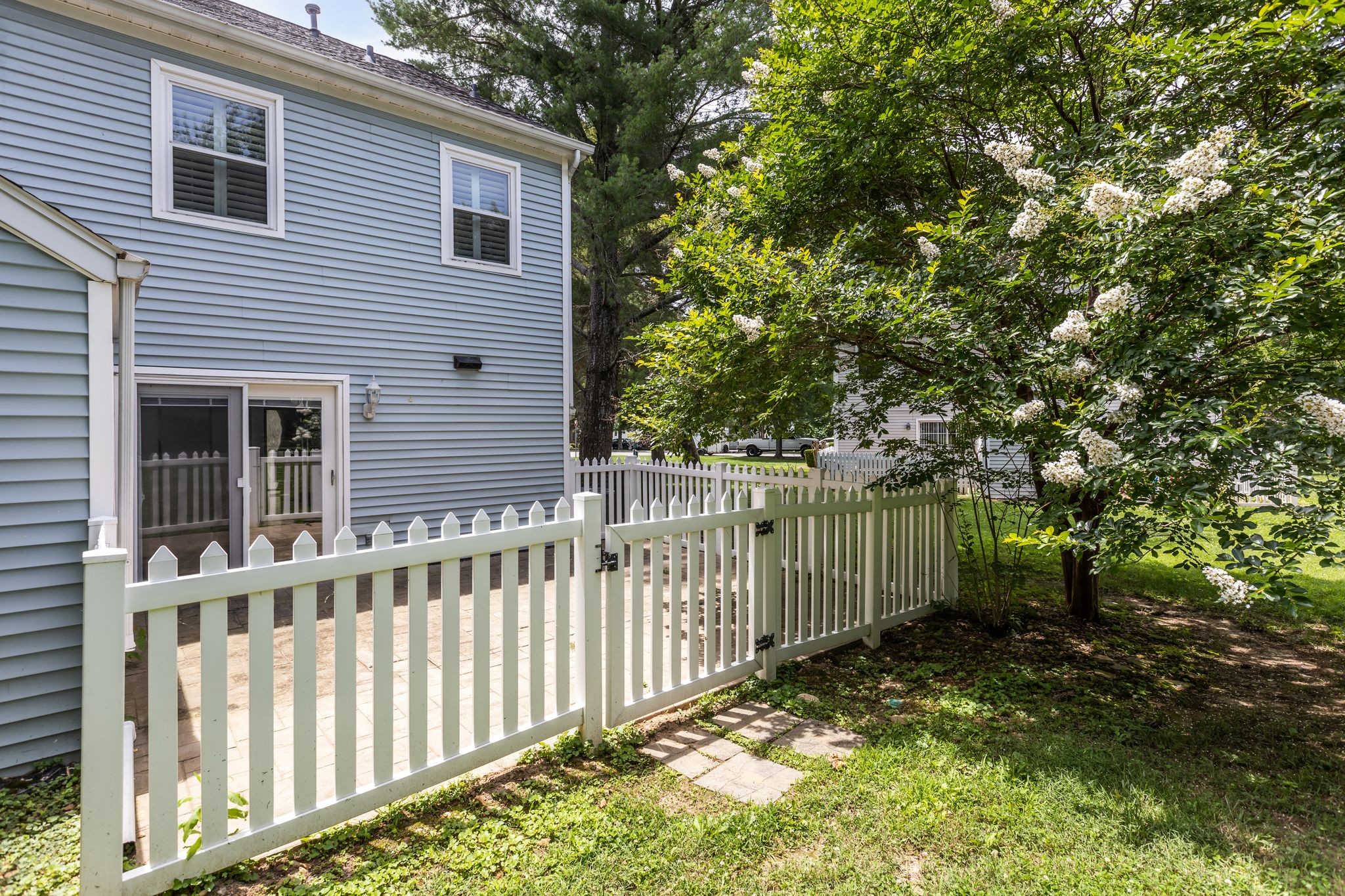 404 Barnwood Ct