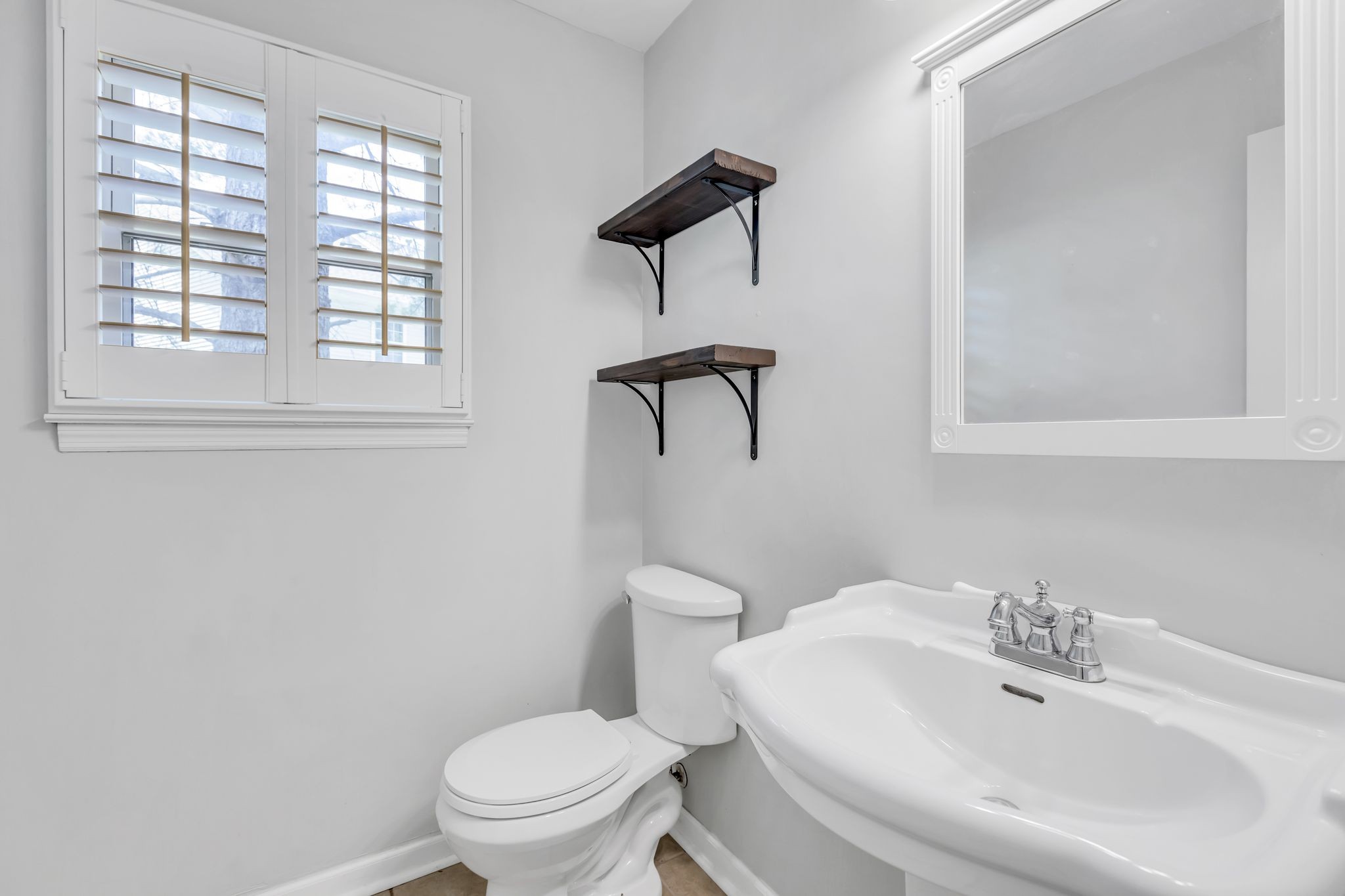 404 Barnwood Ct