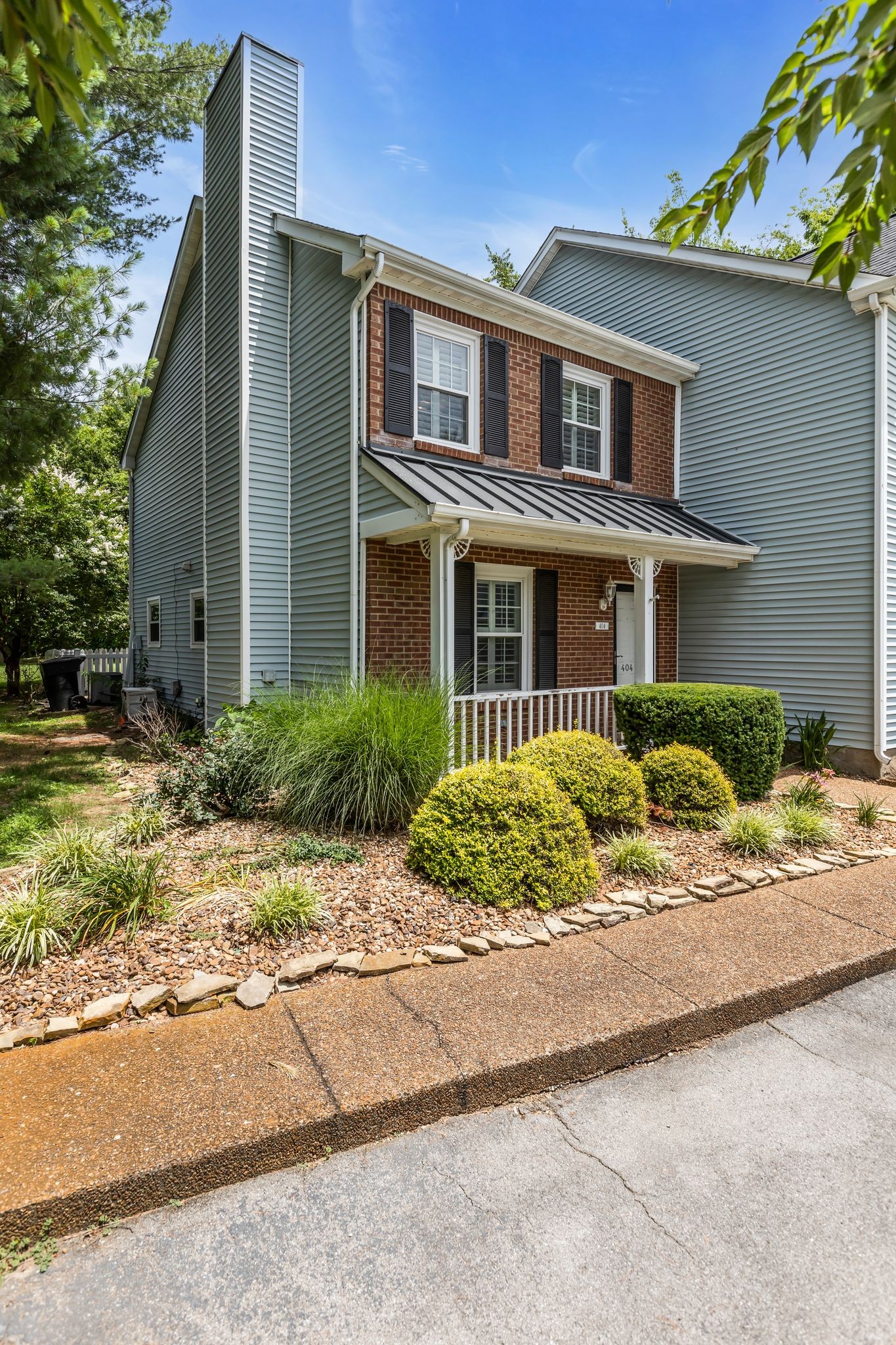 404 Barnwood Ct