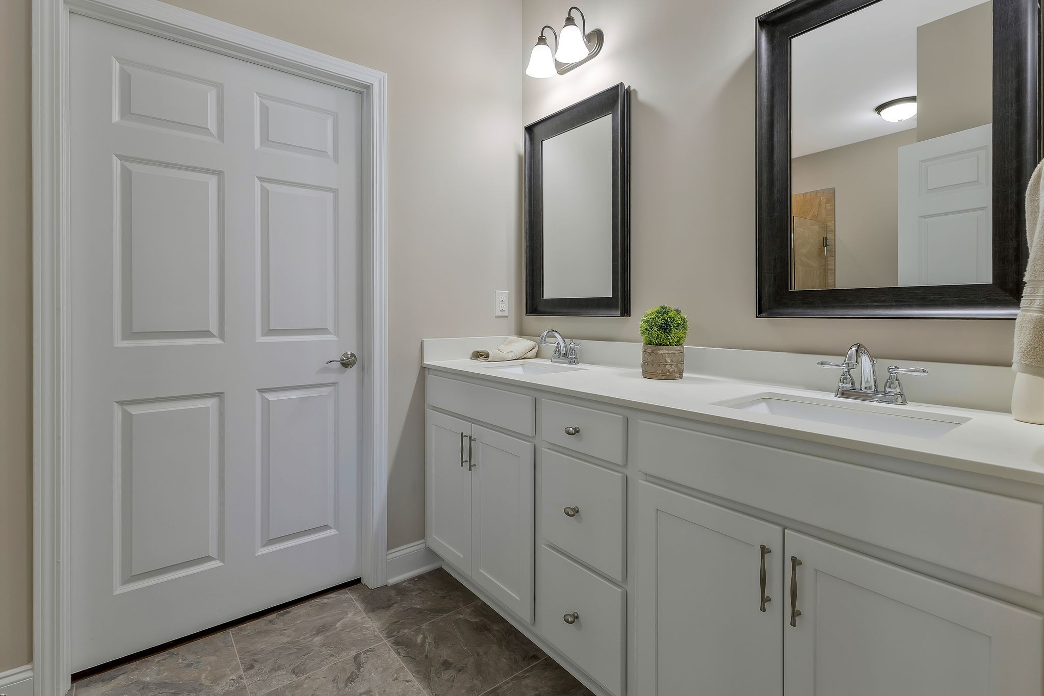 621 Weybridge Dr