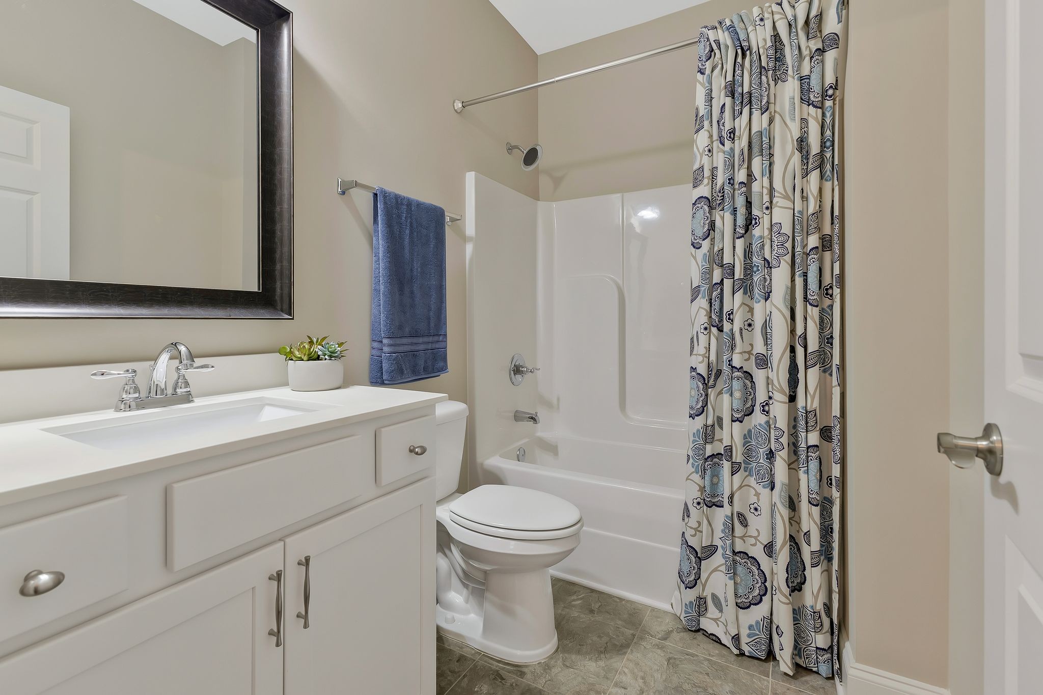 621 Weybridge Dr