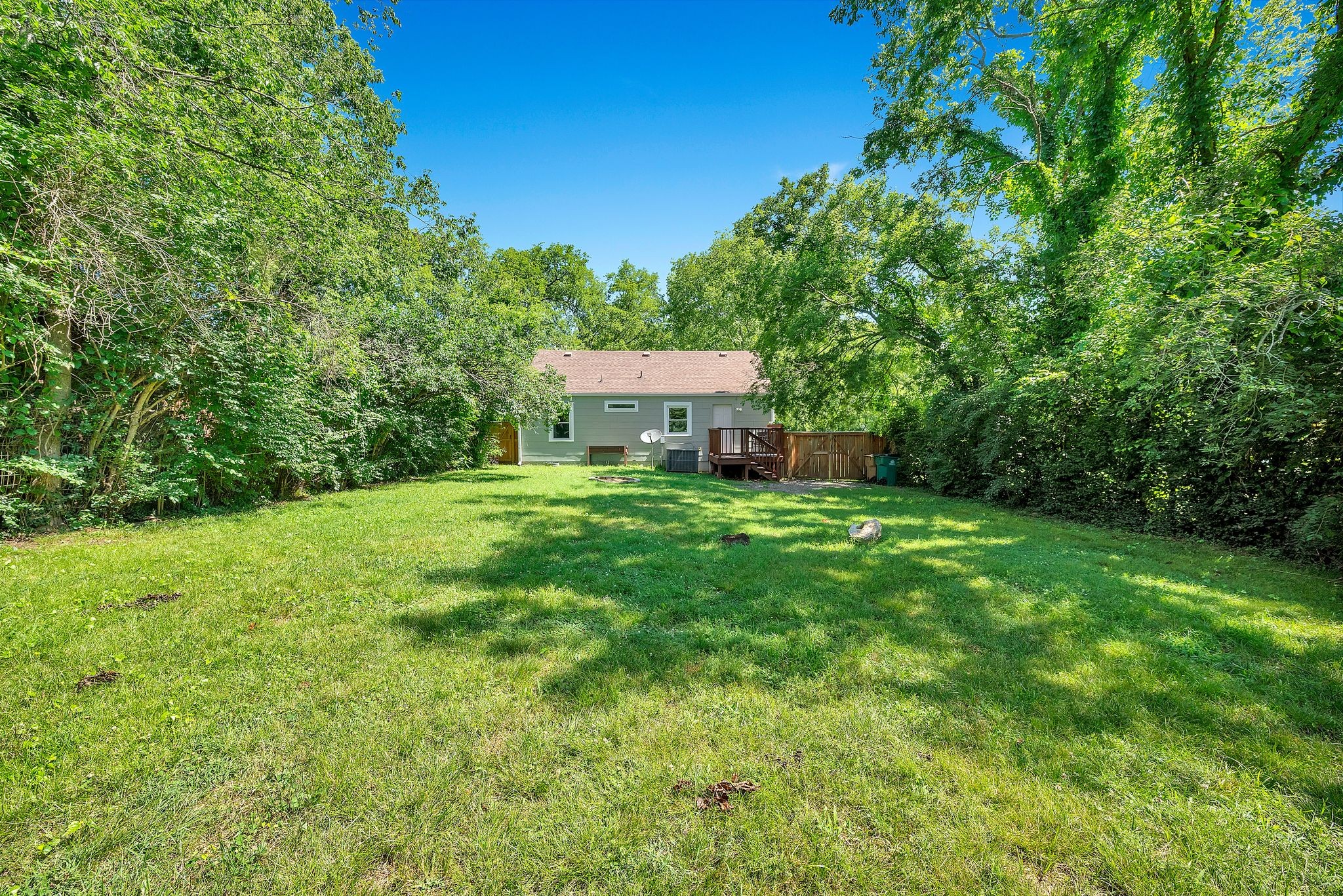 160 Harrington Ave