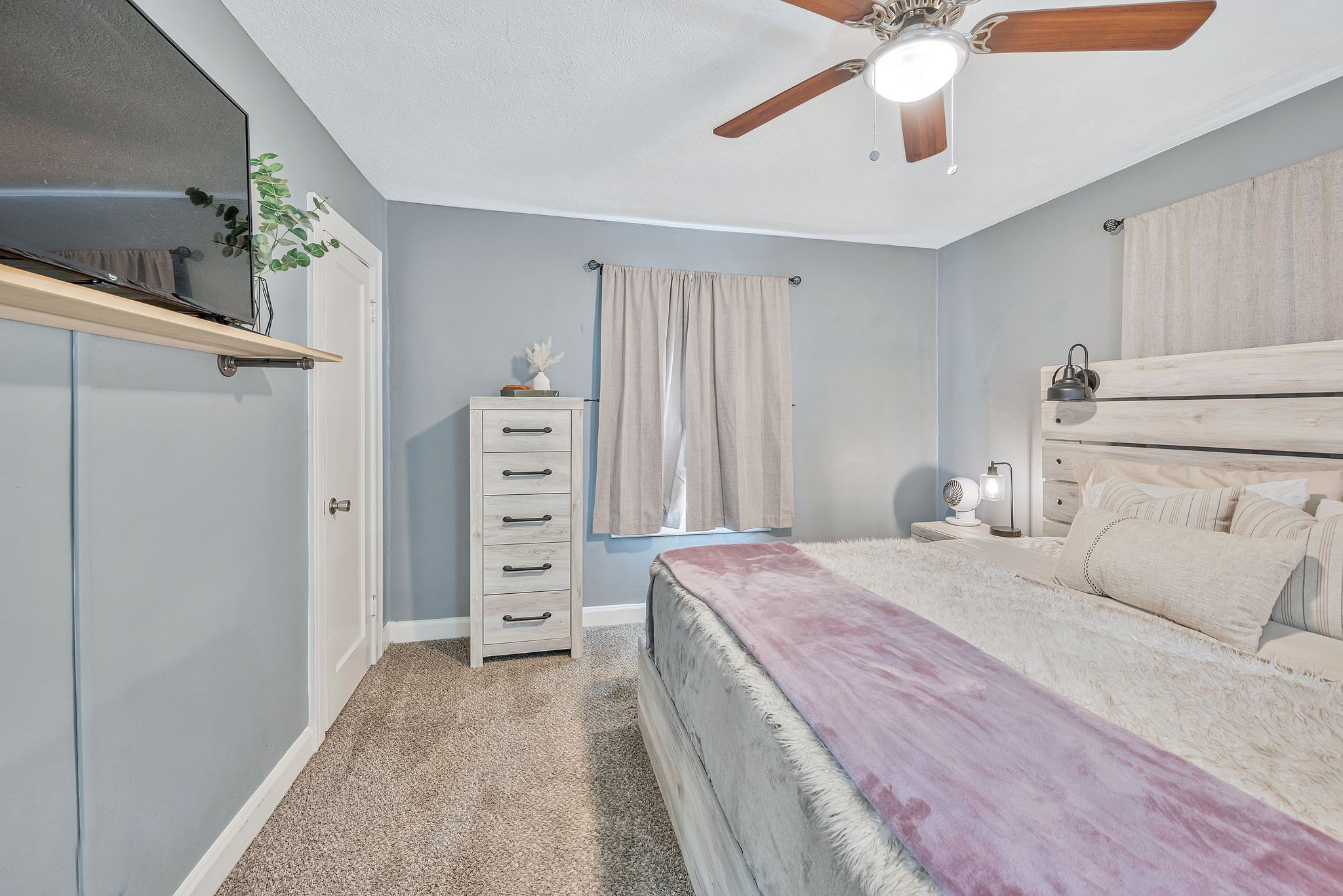 160 Harrington Ave