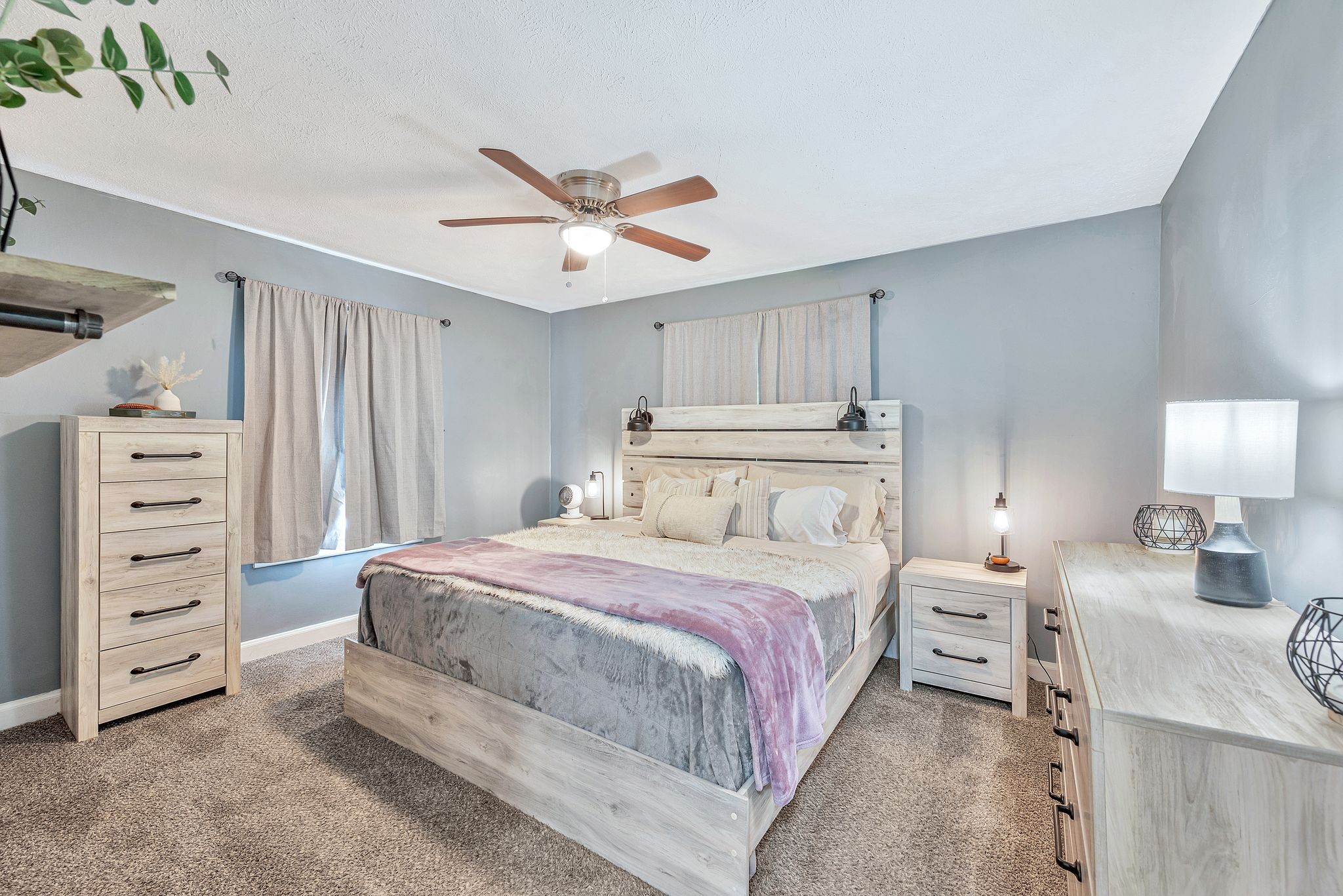 160 Harrington Ave