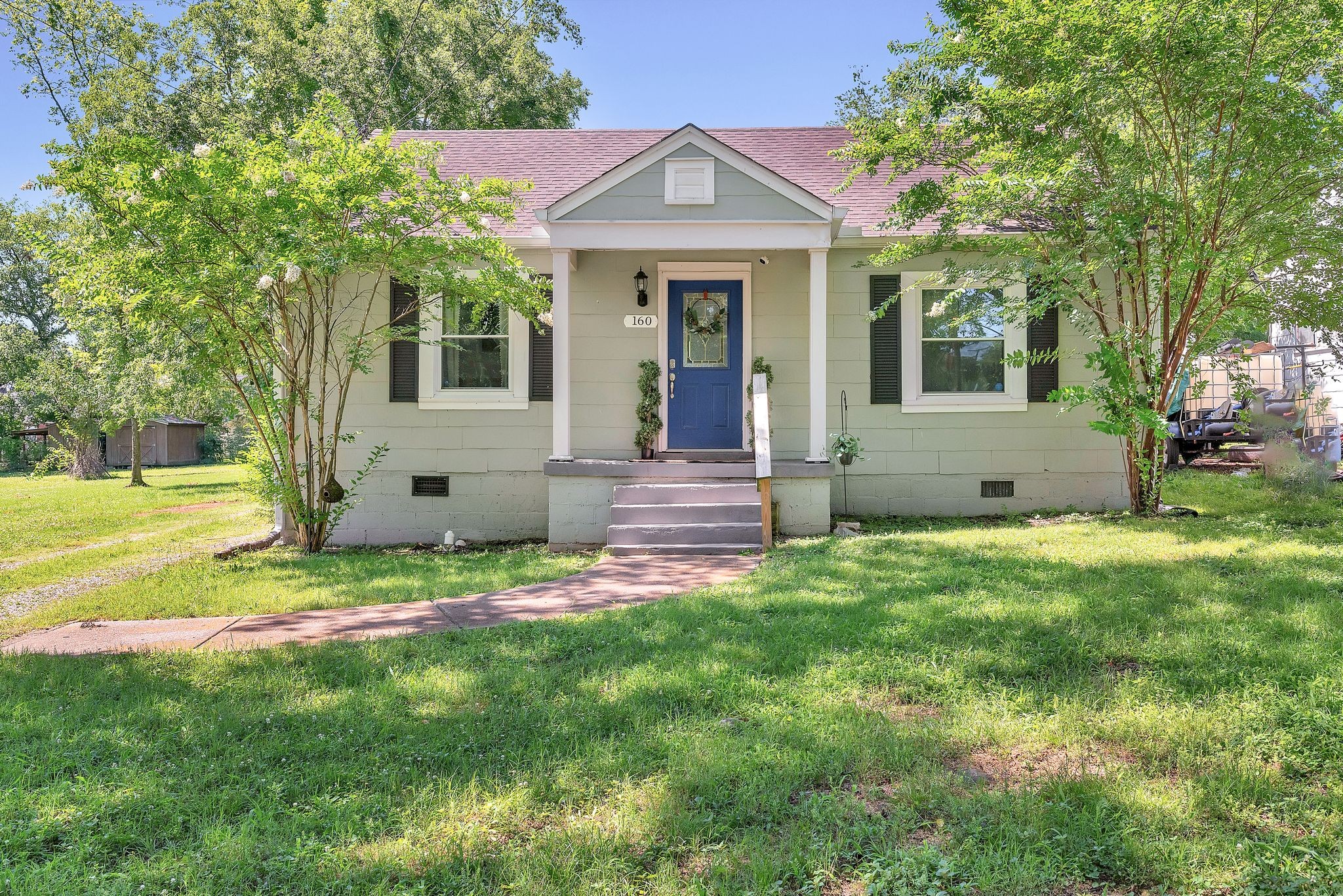 160 Harrington Ave