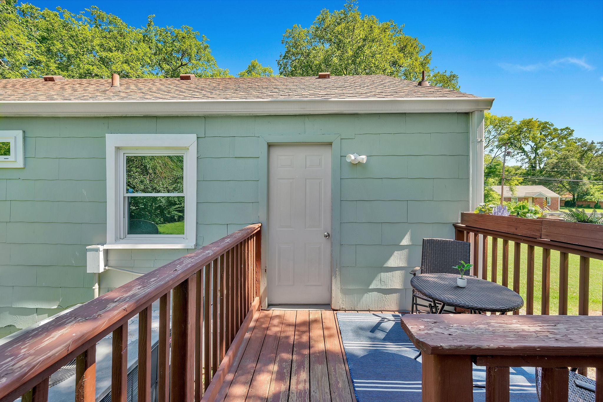 160 Harrington Ave