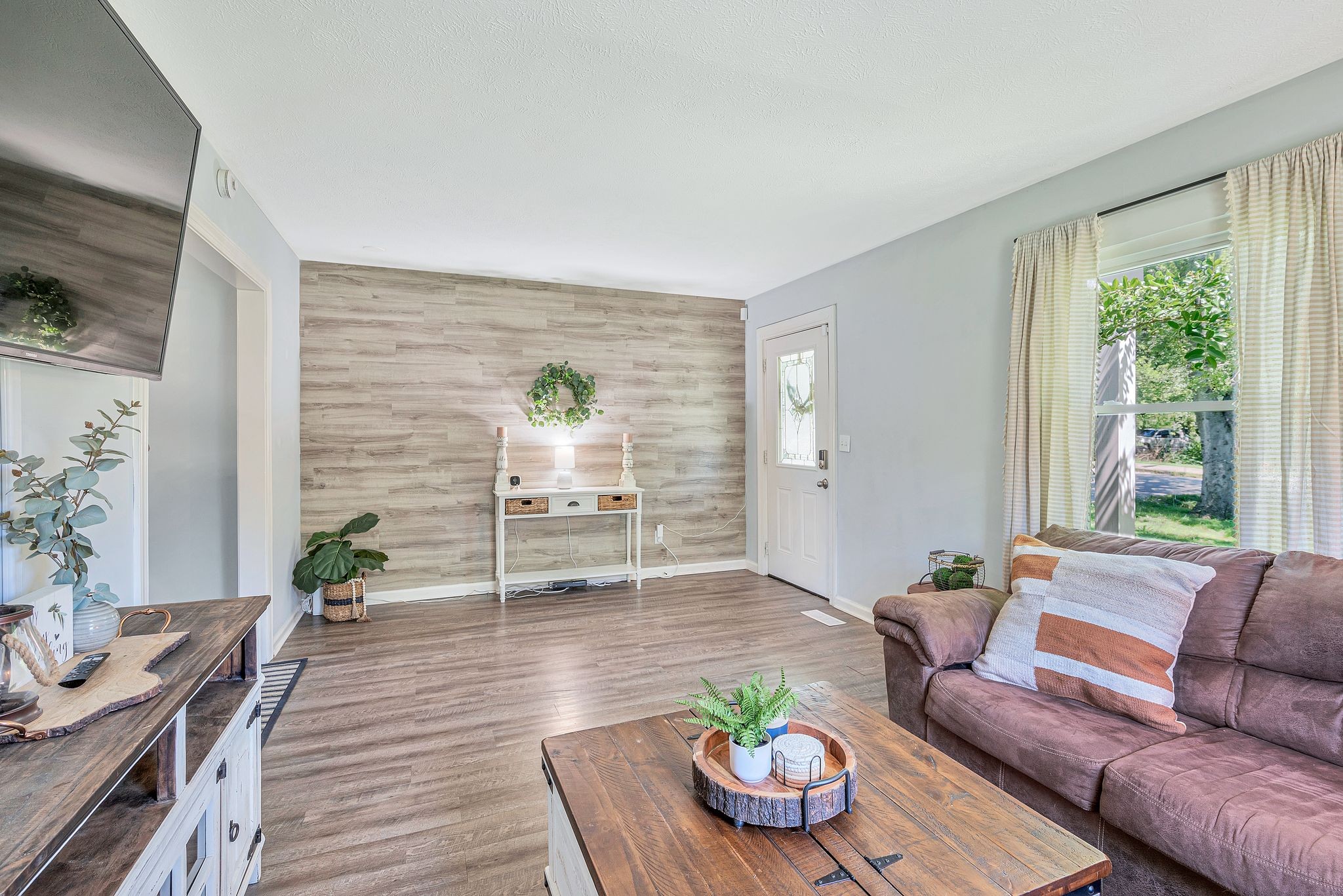160 Harrington Ave