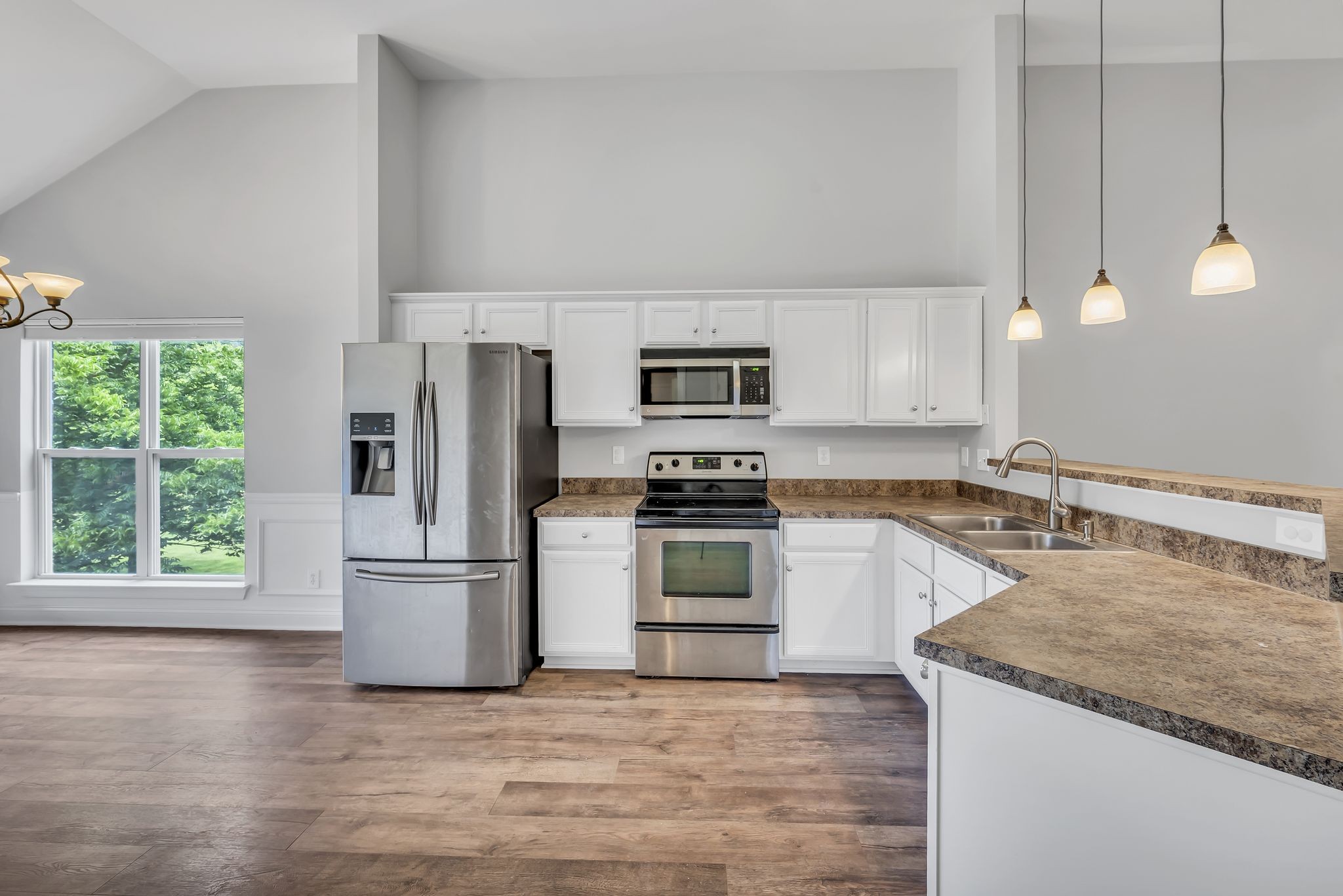 7143 Riverfront Dr