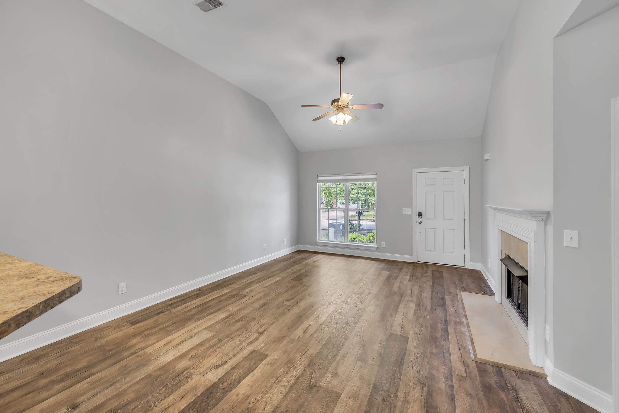 7143 Riverfront Dr