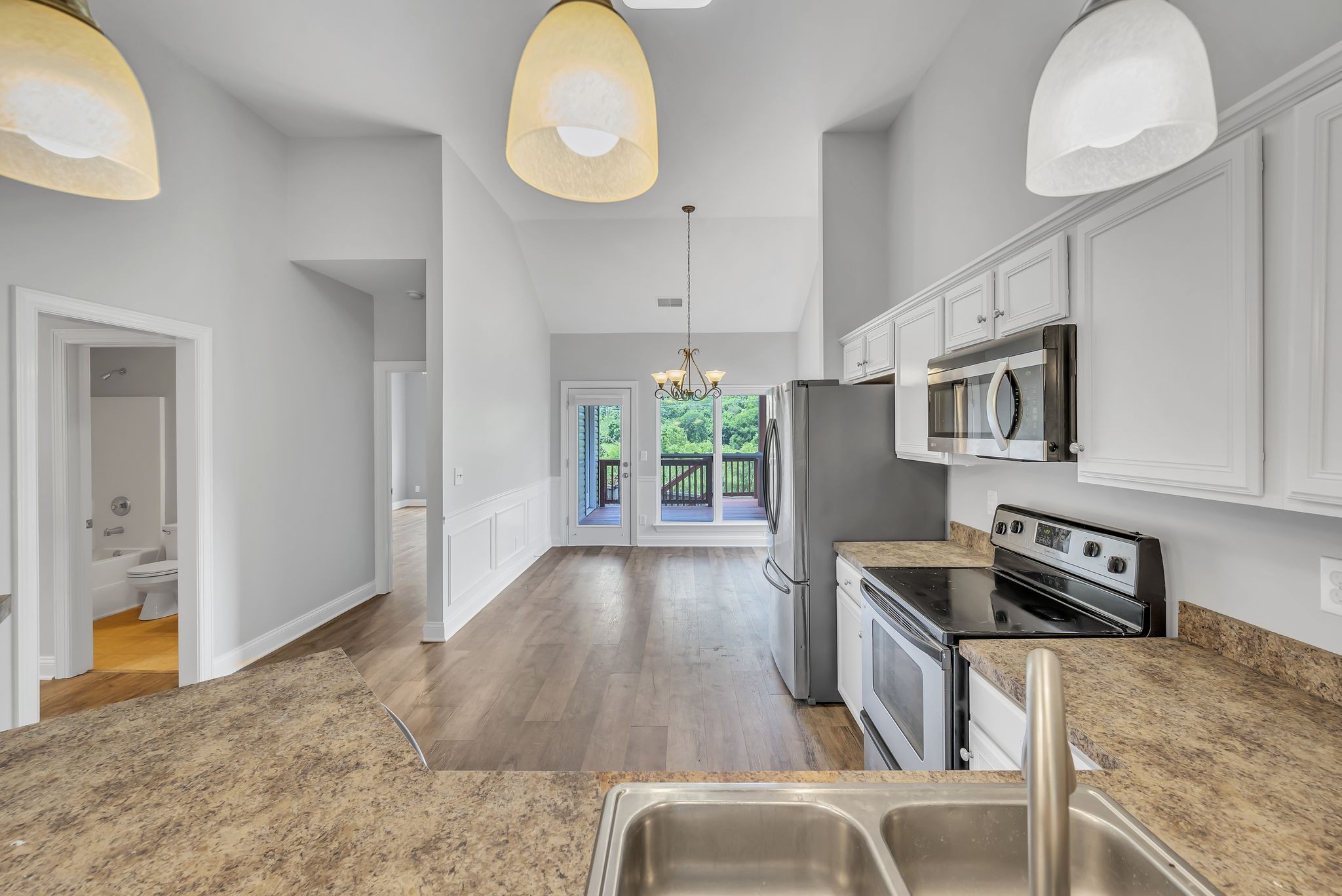 7143 Riverfront Dr